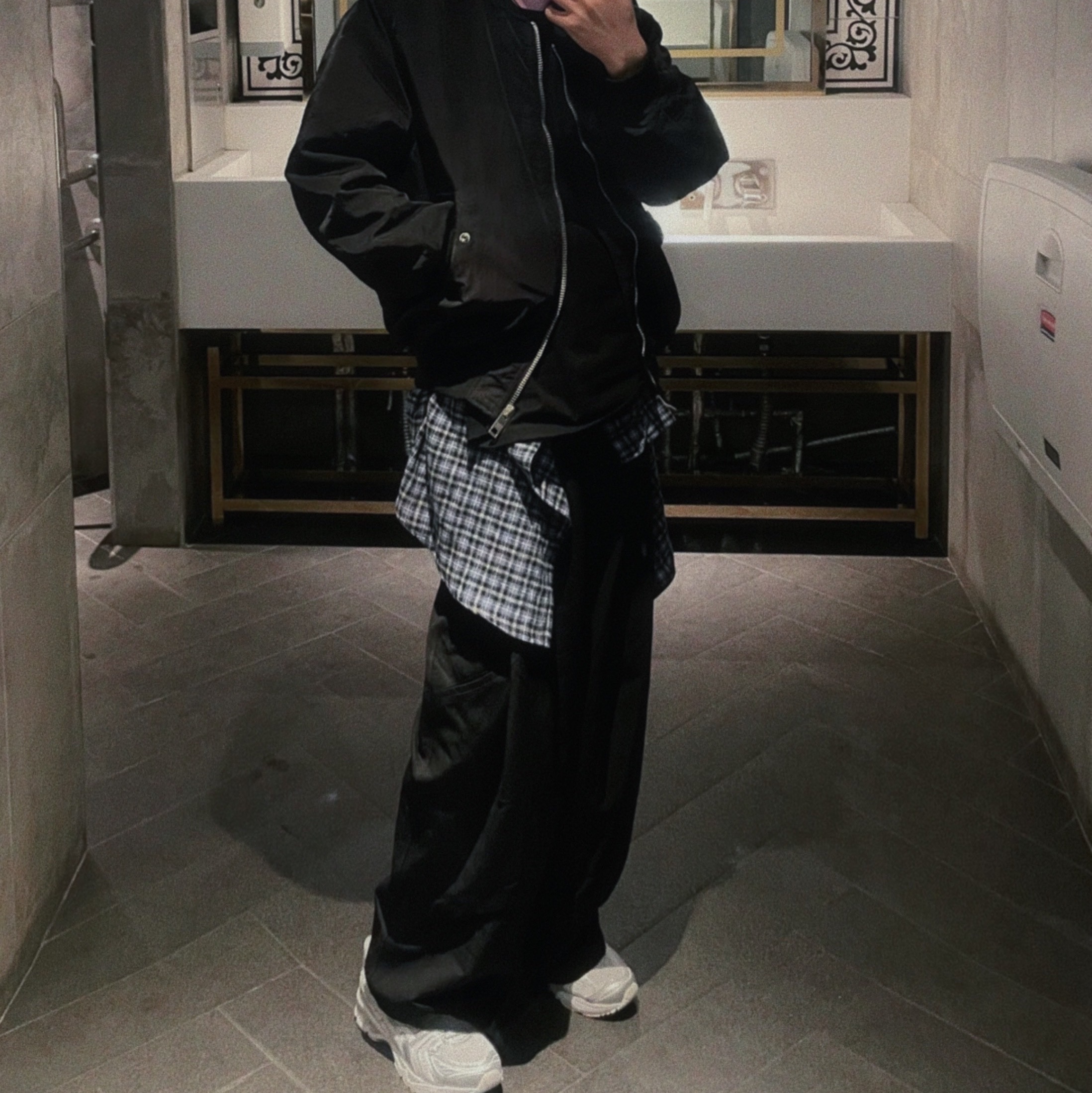 Asics x JJJJound Gel-Kayano 14 Silver White, Sentiments No.350 Necklace Silver 착용 스타일 - 1