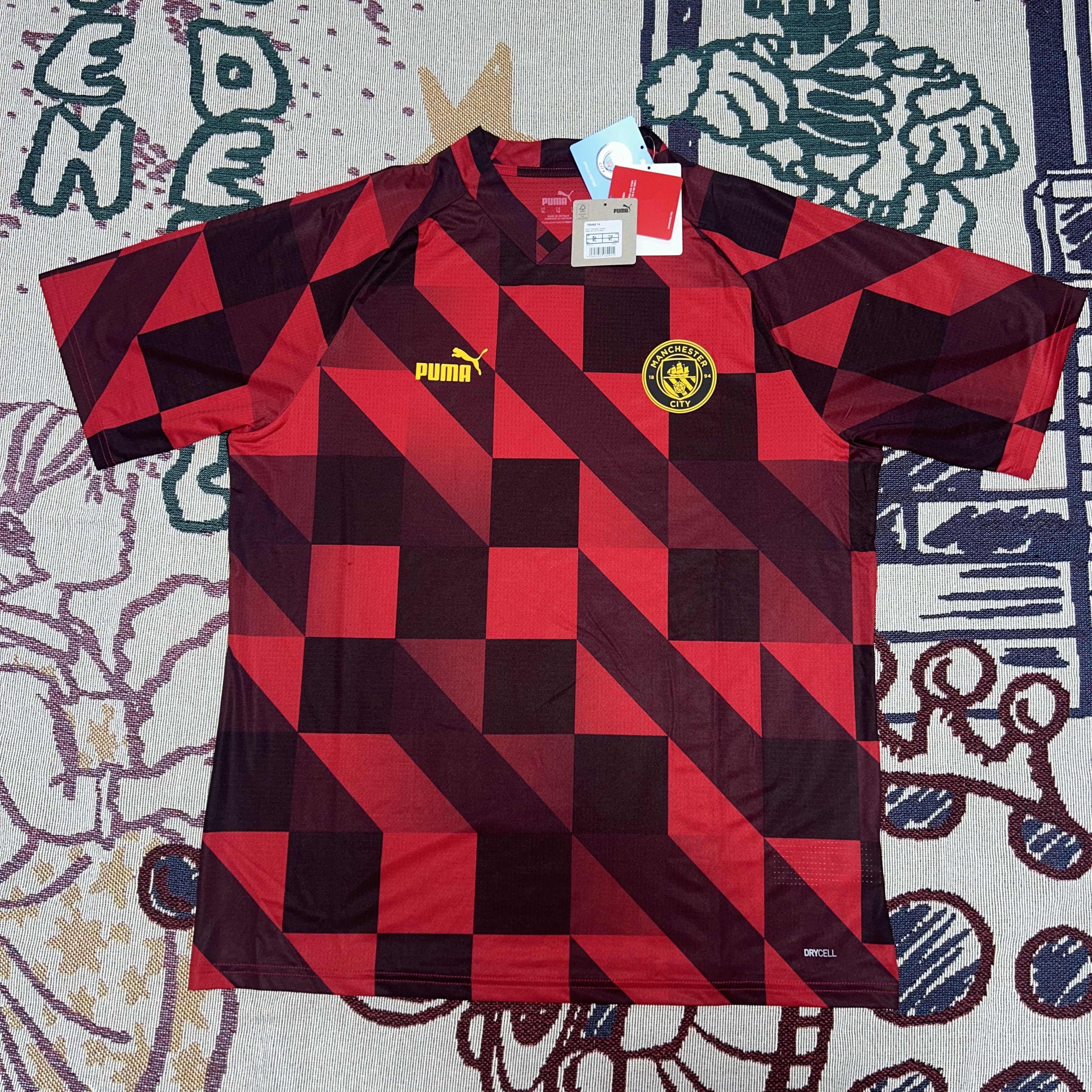 Puma 2022/23 Manchester City Prematch Short Sleeve Jersey Tango Red Black 착용 스타일 - 2