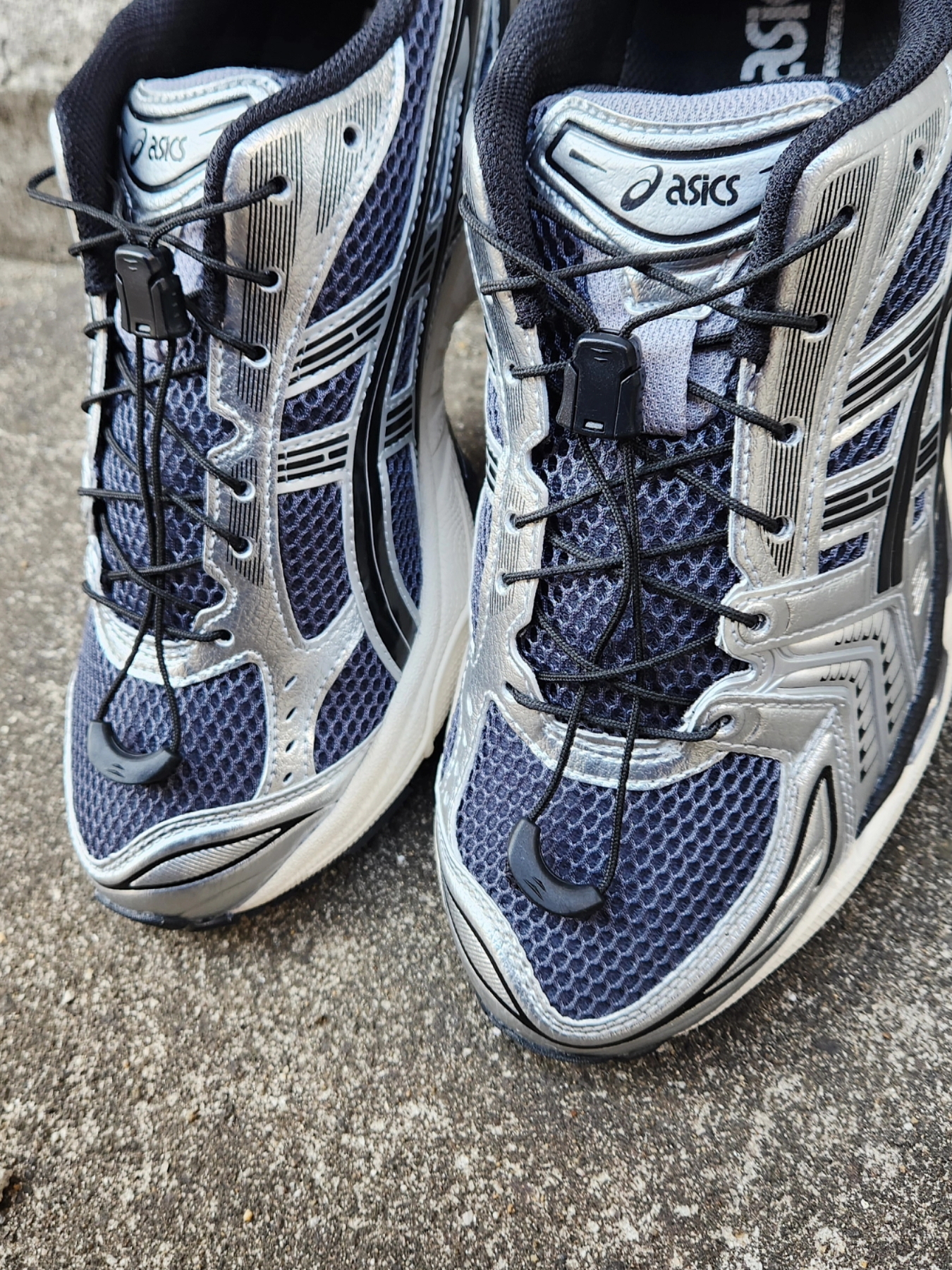 Asics Unlimited Gel-Kayano 14 Carrier Grey Black 착용 스타일 - 4