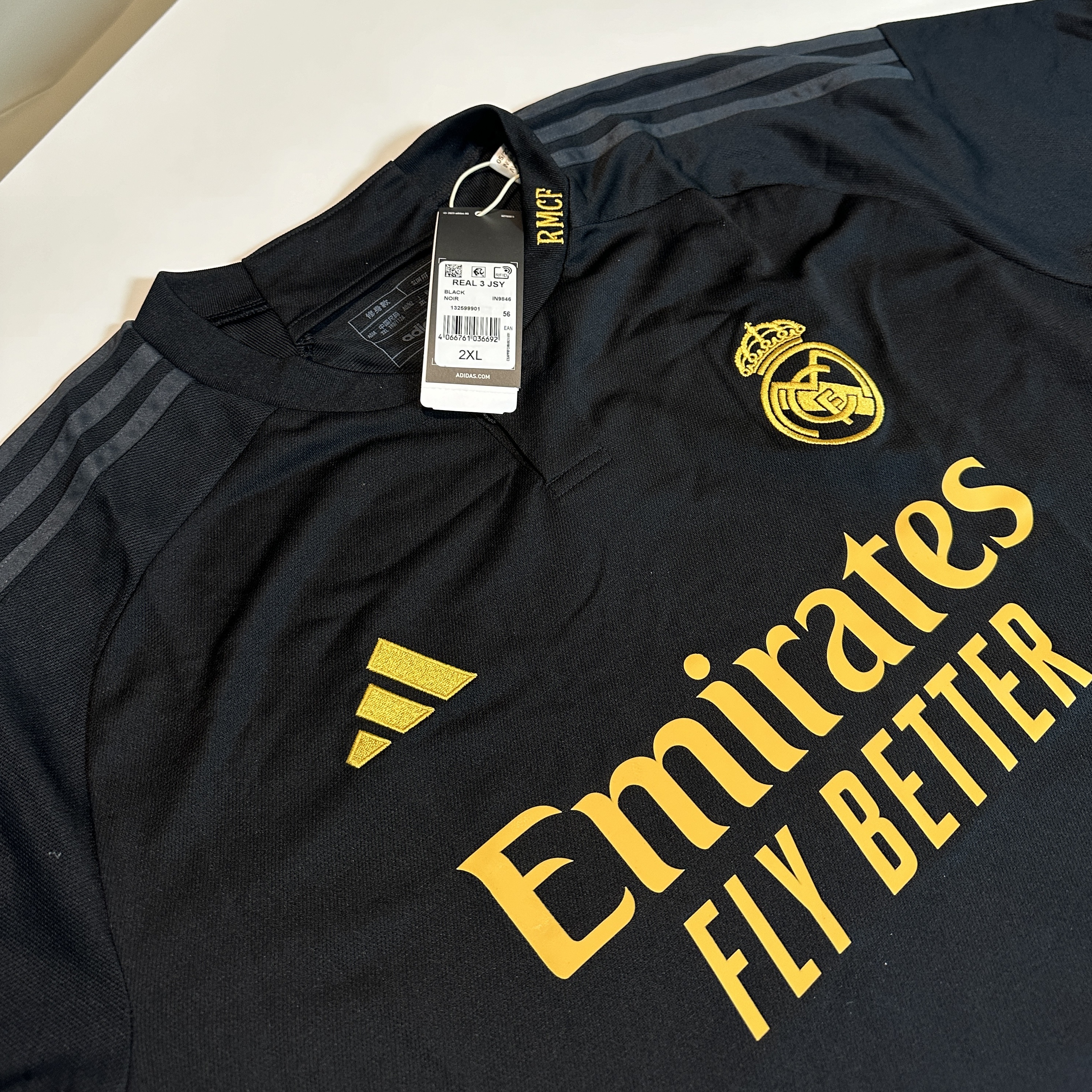 Adidas Real Madrid 2023/24 3rd Authentic Jersey Black - US Sizing (Non Marking Ver.), Adidas Real Madrid 2023/24 3rd Jersey Black - KR Sizing (Non Marking Ver.) 착용 스타일