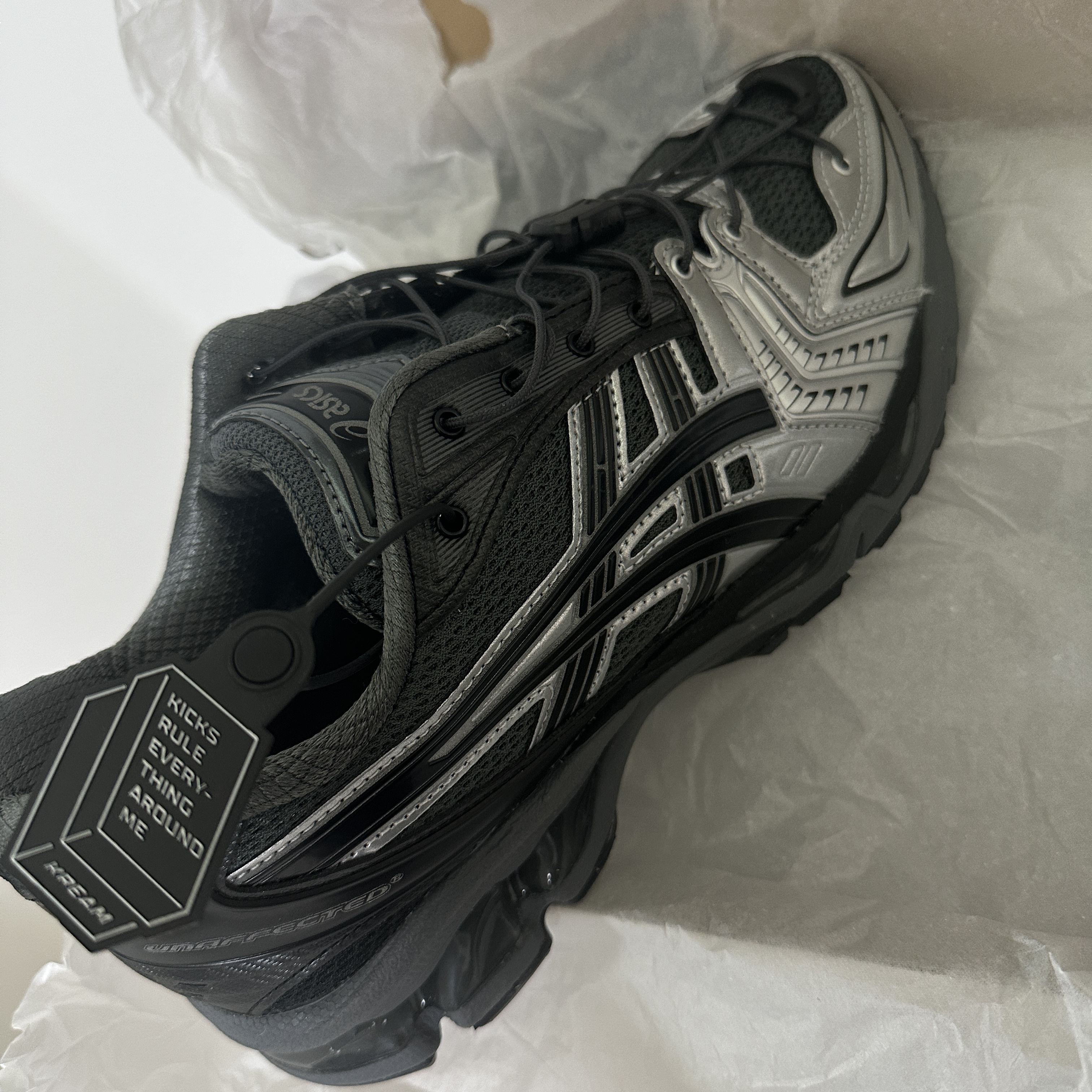 Asics x Unaffected Gel-Kayano 14 Silver Moon 착용 스타일