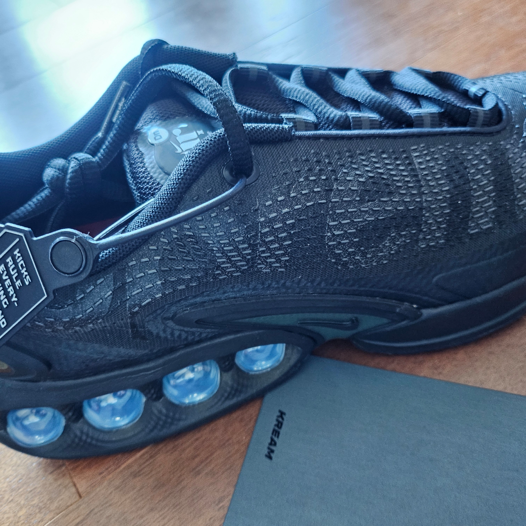 Nike x Supreme Air Max DN SP Black Galactic Jade 착용 스타일