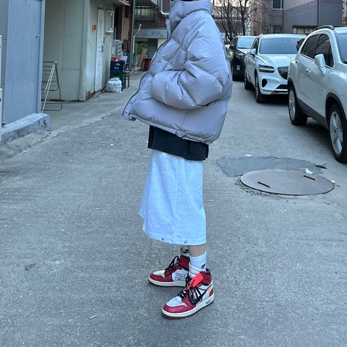 Jordan 1 x Off-White Retro High Chicago The Ten, Stussy Basic Stussy LS T-Shirt Black 착용 스타일