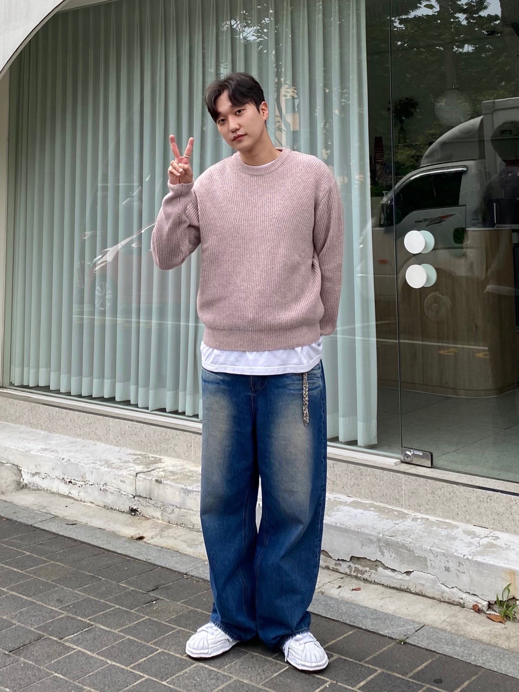 Maison Mihara Yasuhiro Blakey OG Sole Leather Low-top Sneakers White, Maison Mihara Yasuhiro Blakey OG Sole Canvas Low-top Sneakers White 착용 스타일 - 1