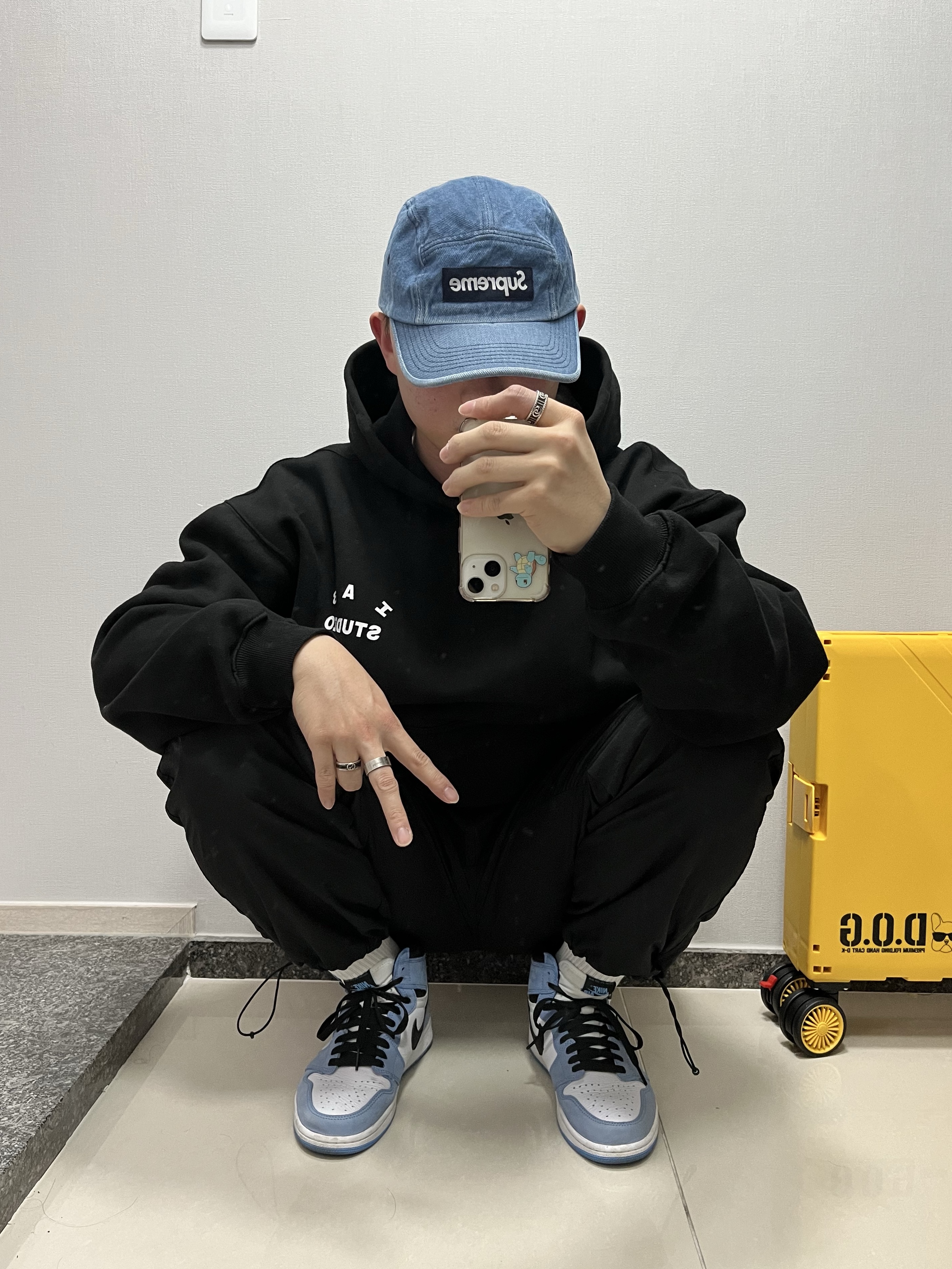 Supreme Washed Chino Twill Camp Cap Denim - 23FW, IAB Studio Hoodie Black 착용 스타일