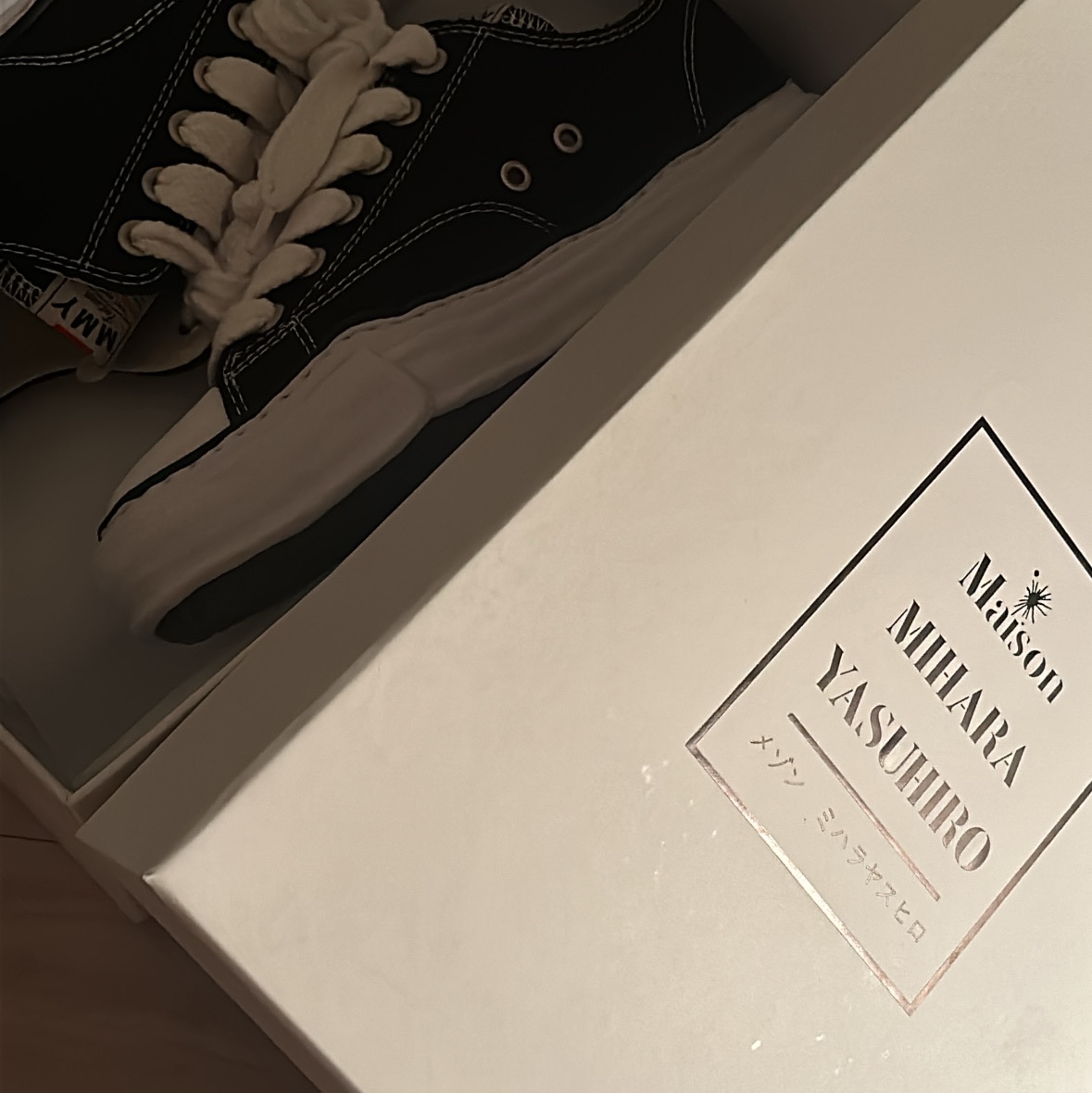 Maison Mihara Yasuhiro Peterson OG Sole Canvas Low Sneakers Black 착용 스타일
