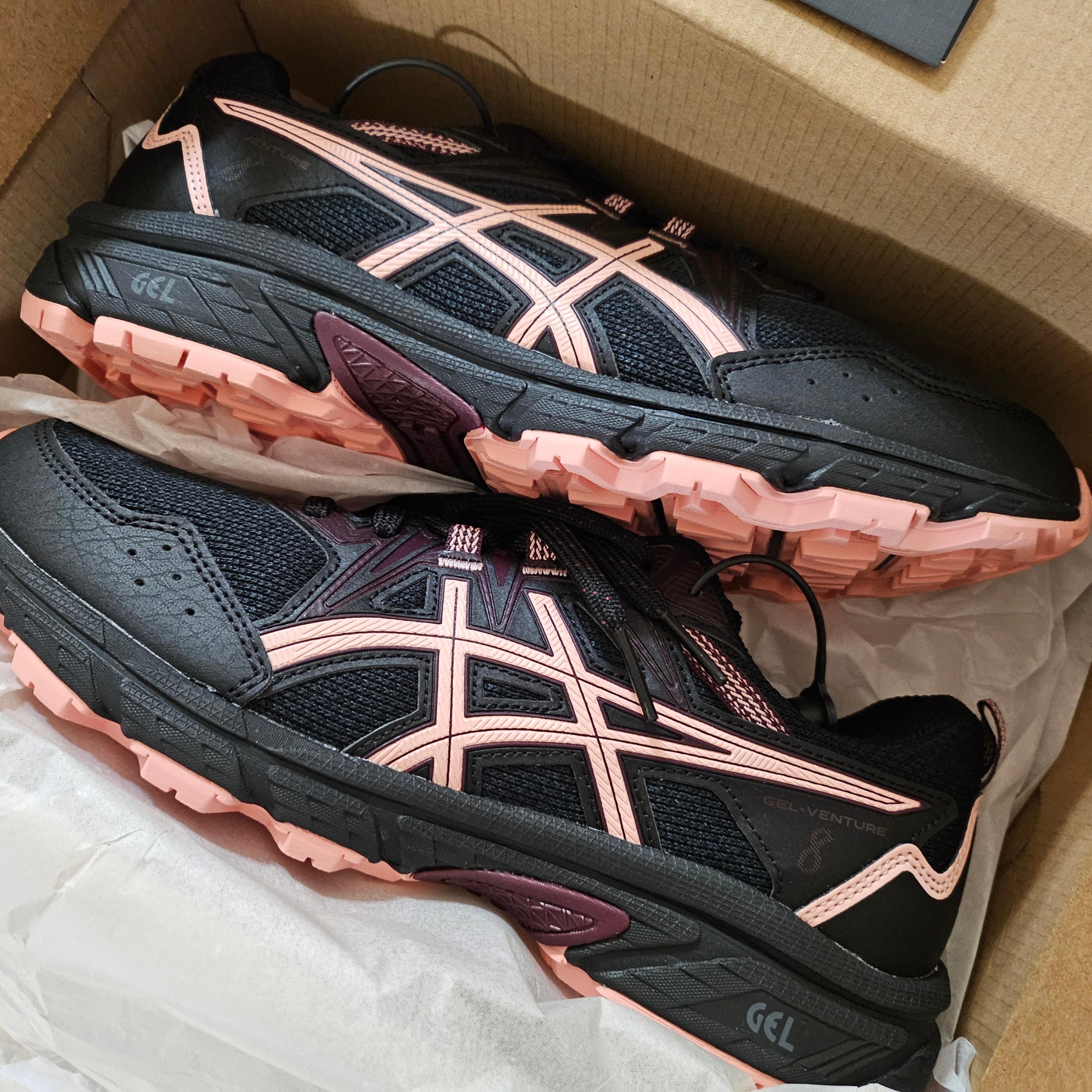 (W) Asics Gel-Venture 8 Black Frosted Rose 착용 스타일
