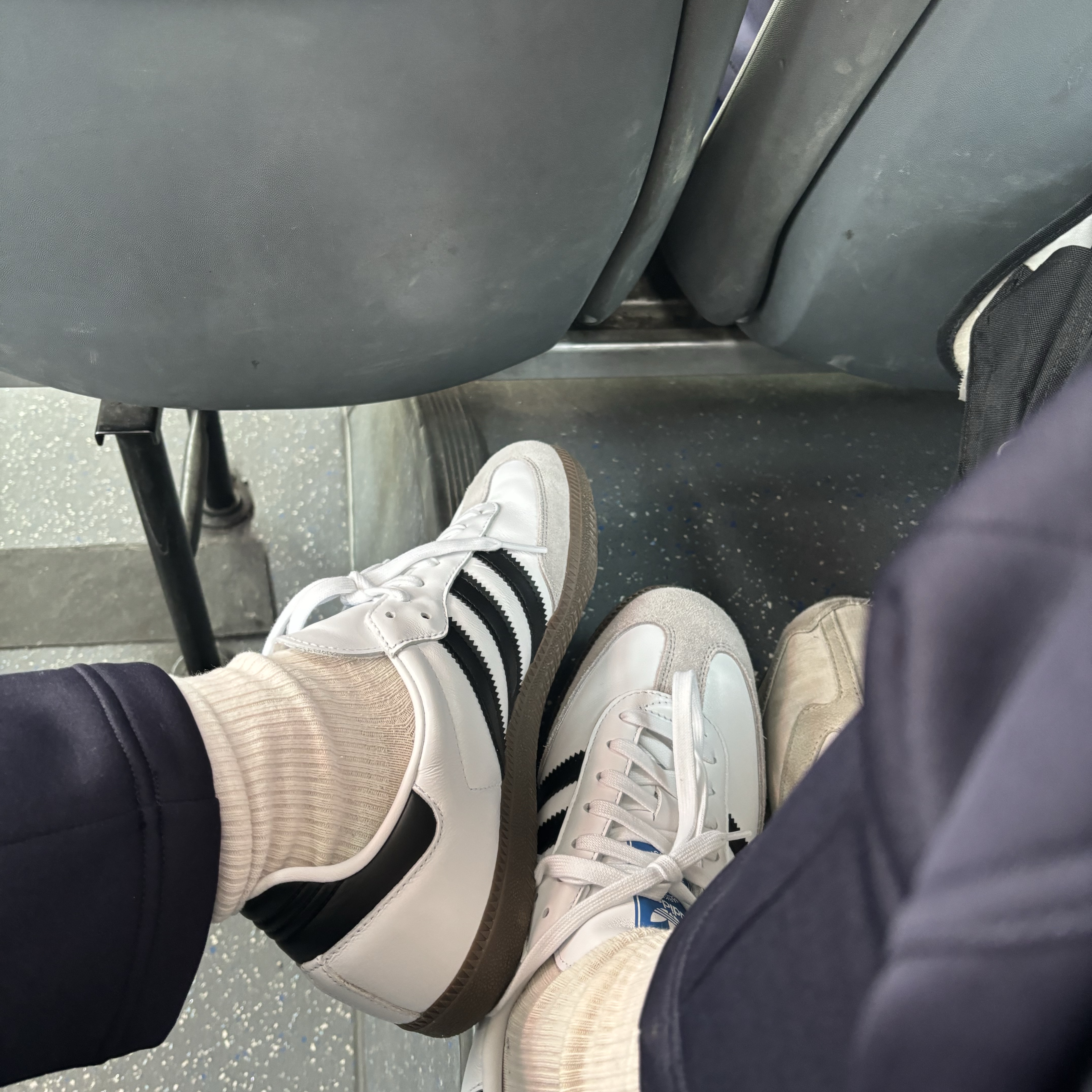 Adidas Samba OG Cloud White 착용 스타일