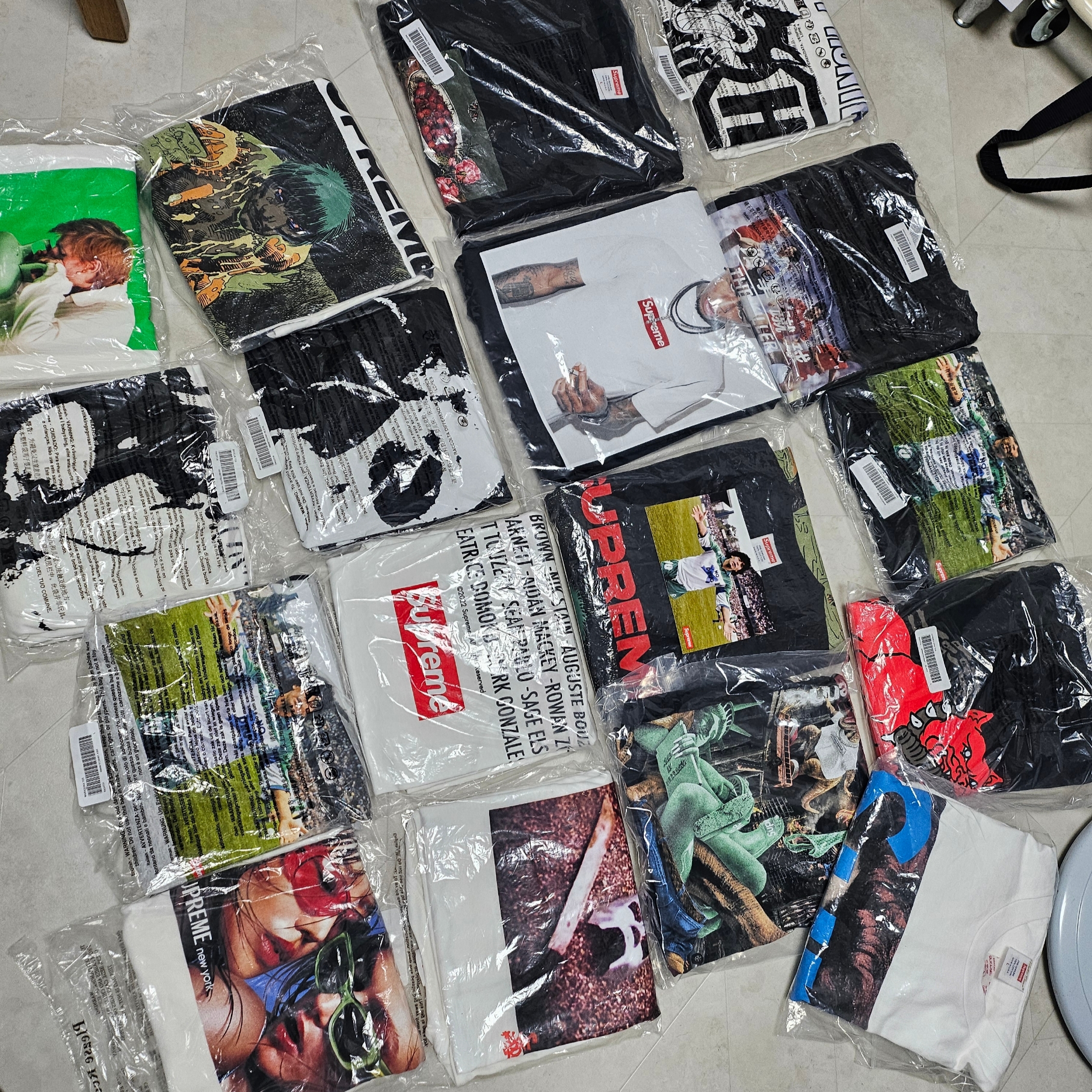 Supreme Maradona T-Shirt Black - 24SS 착용 스타일