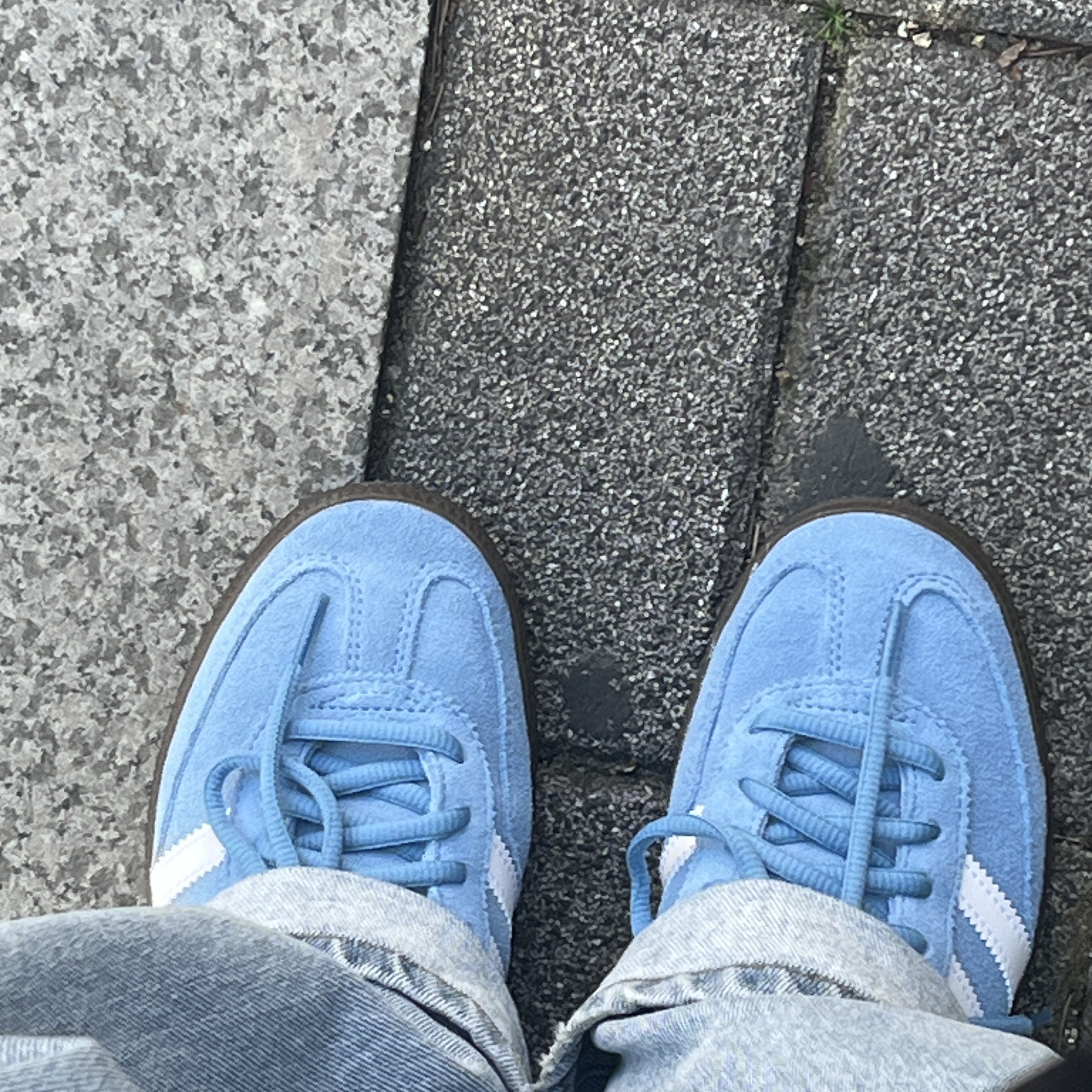Adidas Spezial Handball Light Blue 착용 스타일