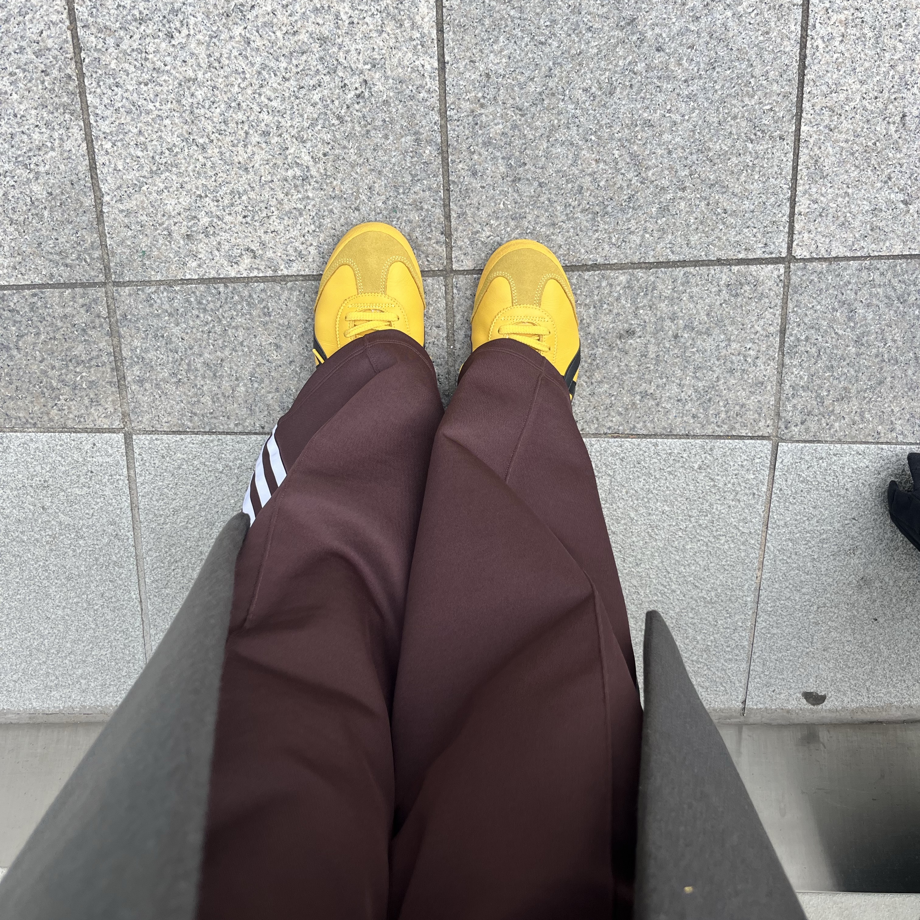 Onitsuka Tiger Mexico 66 Yellow Black 착용 스타일