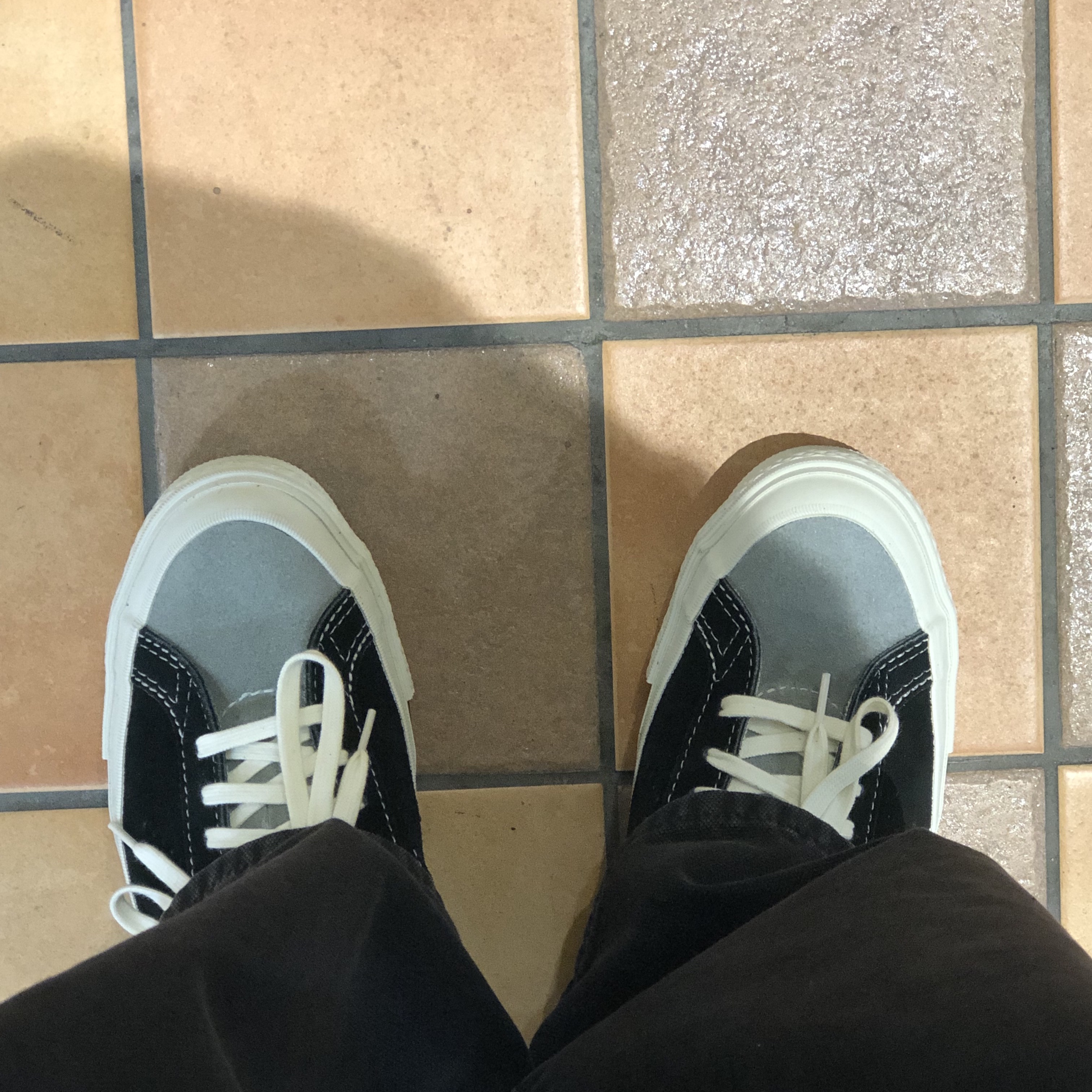 Converse x SOMA One Star Japan VTG Suede Timeline Black Grey 착용 스타일 - 2