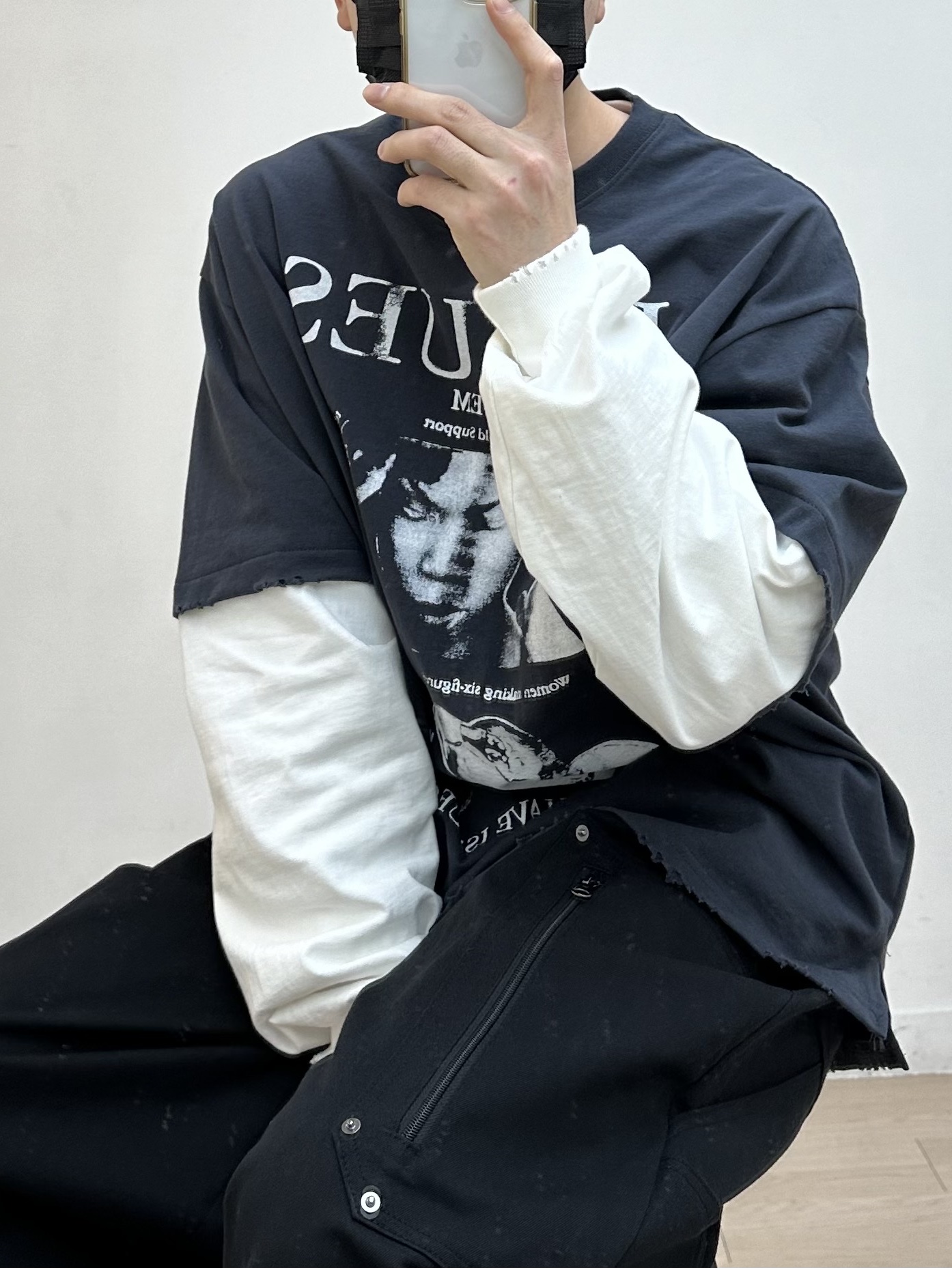 Maison Mihara Yasuhiro Blakey OG Sole Canvas Low-top Sneakers Black White, Maison Mihara Yasuhiro Blakey OG Sole Leather Low-top Sneakers Black 착용 스타일 - 4