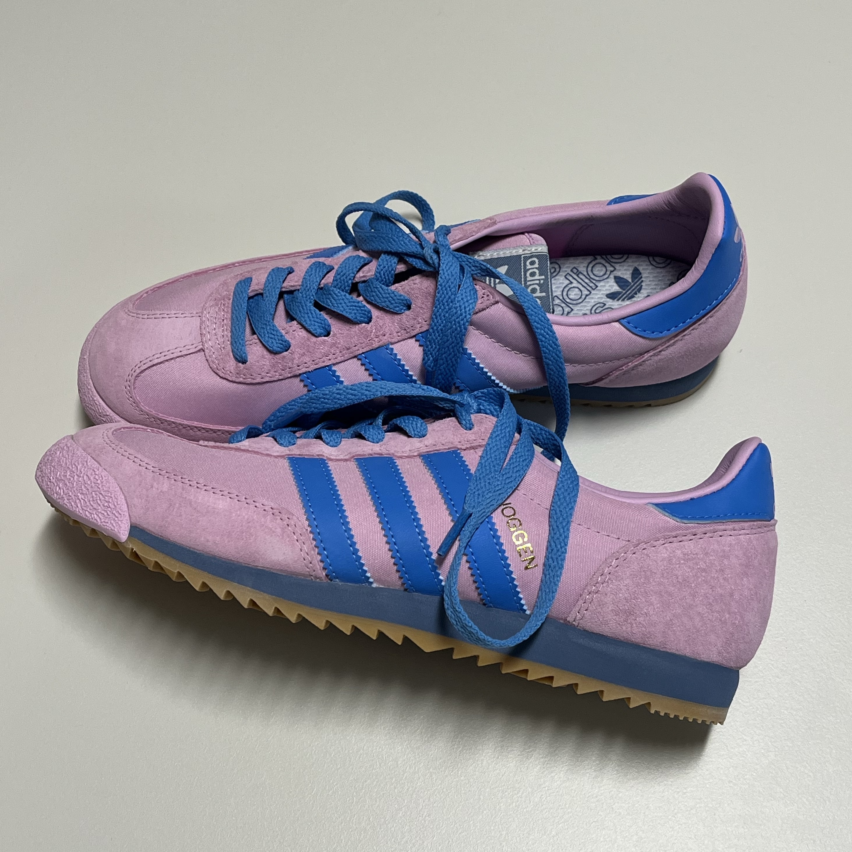 Adidas Joggen OG Bliss Lilac - Size? Exclusive 착용 스타일
