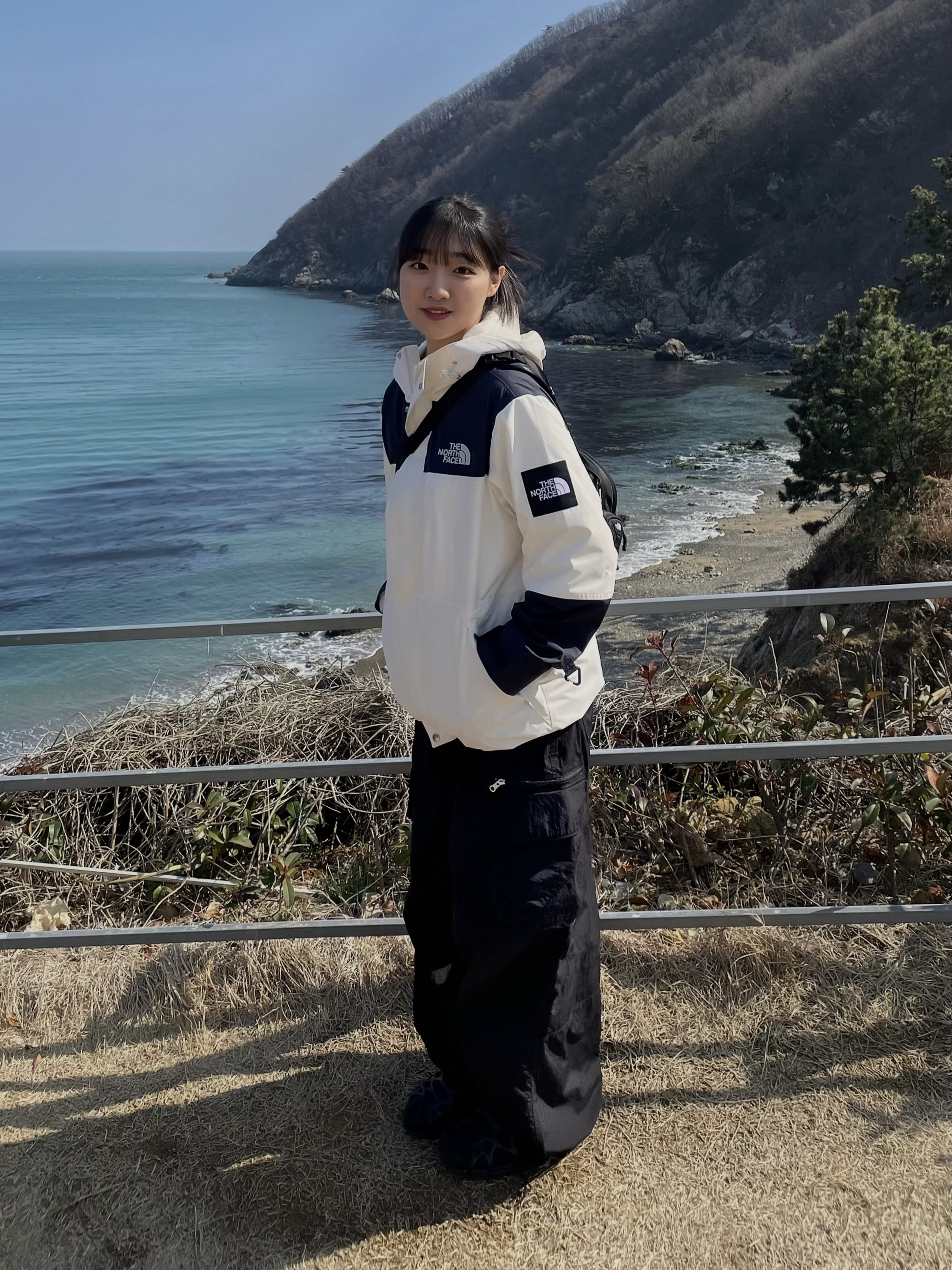 Nike Air Kukini Triple Black, The North Face Neo Vaiden Jacket White 착용 스타일 - 2