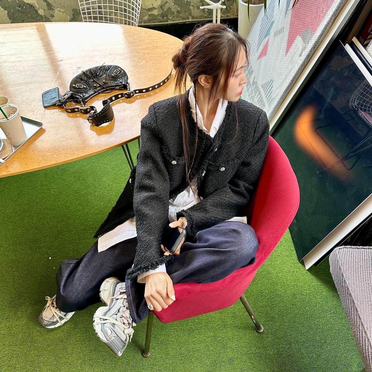 (W) Balenciaga 3XL Sneakers Grey White Red, Balenciaga 3XL Sneakers Grey White Red 착용 스타일 - 4