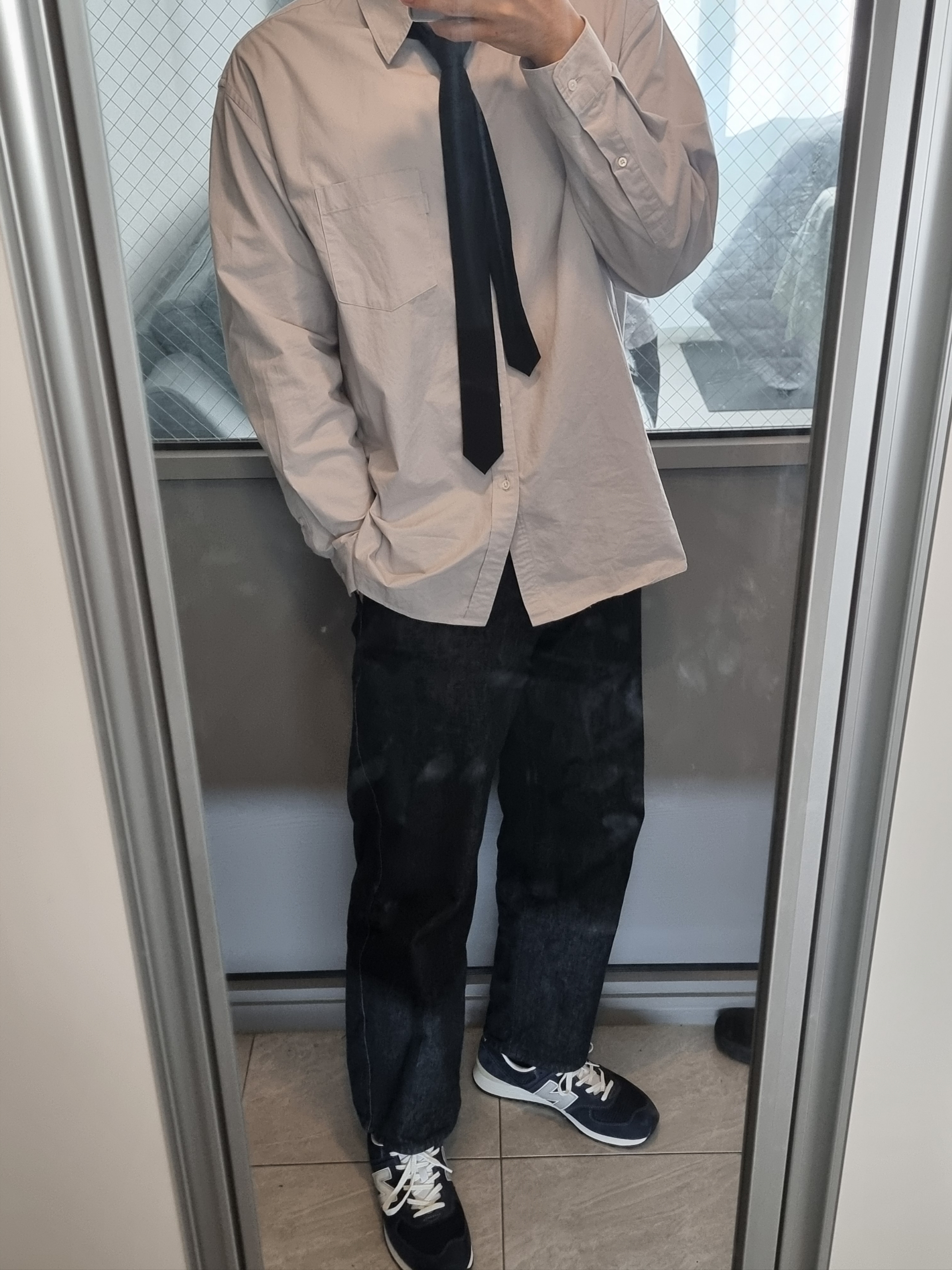 New Balance x Pottery 574 Premium Hard Navy 착용 스타일 - 1