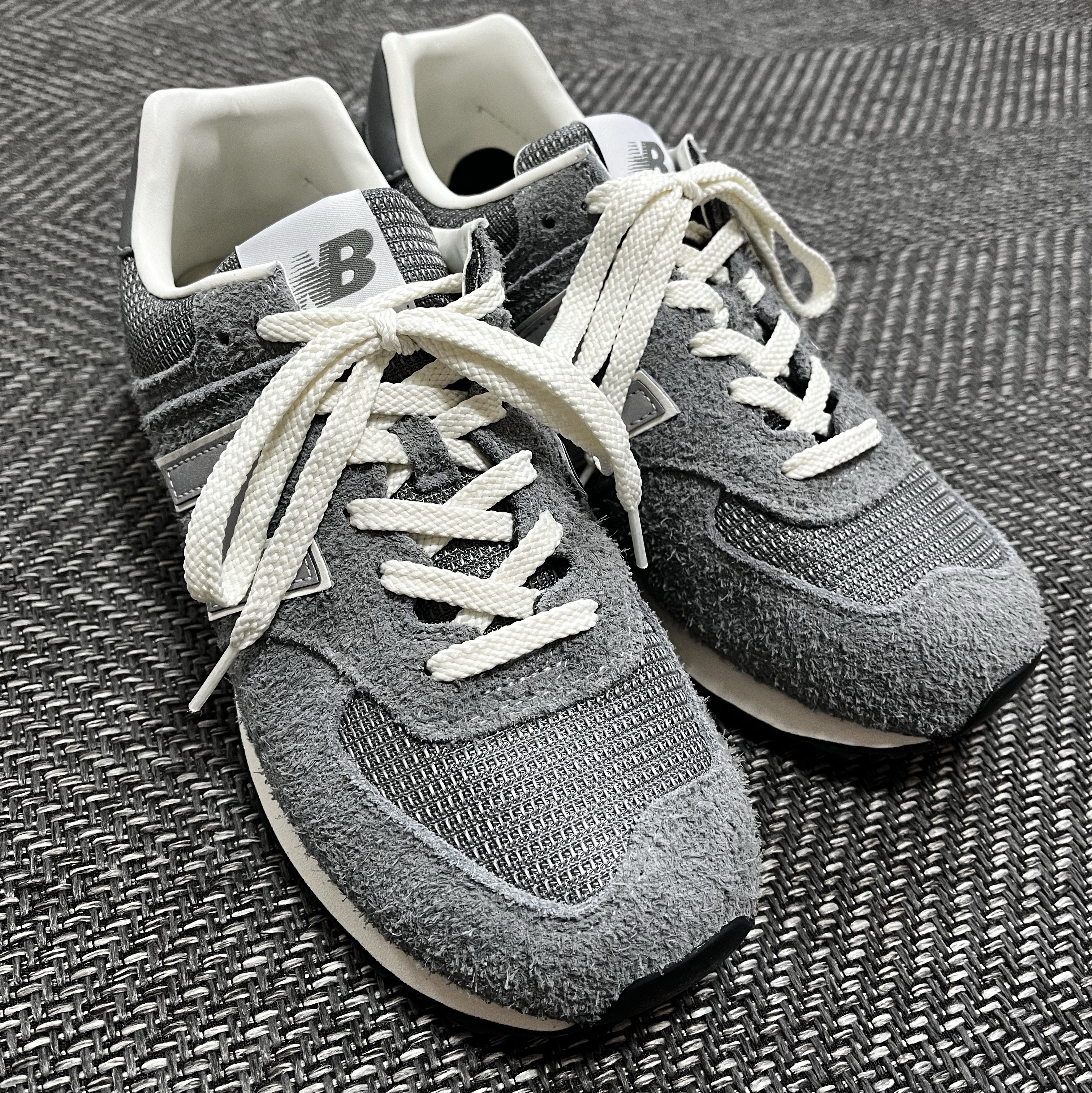 New Balance x Pottery 574 Premium Soft Grey 착용 스타일 - 1