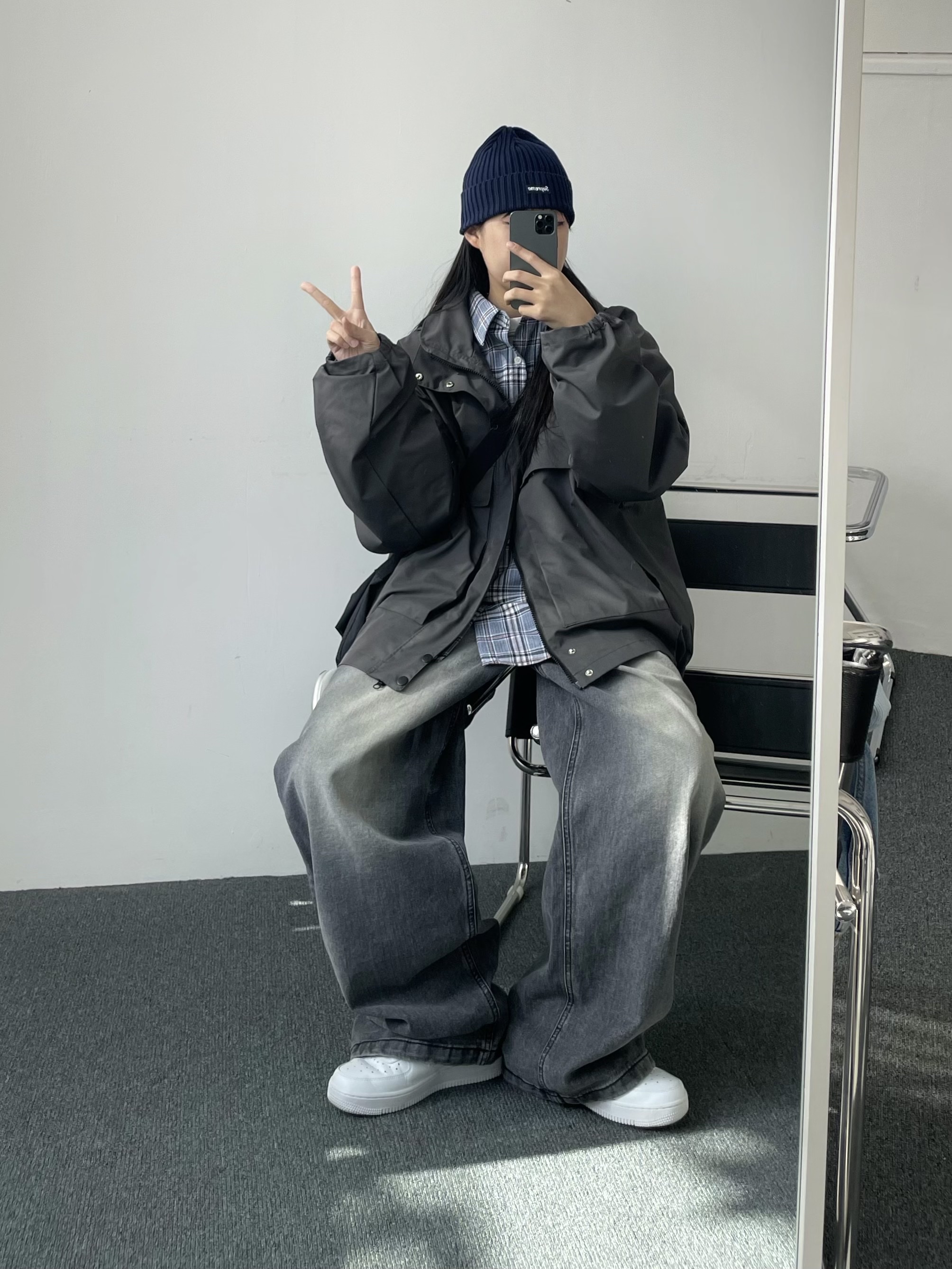 Supreme Overdyed Beanie Navy - 24SS, Nike Air Force 1 '07 Low White 착용 스타일 - 4