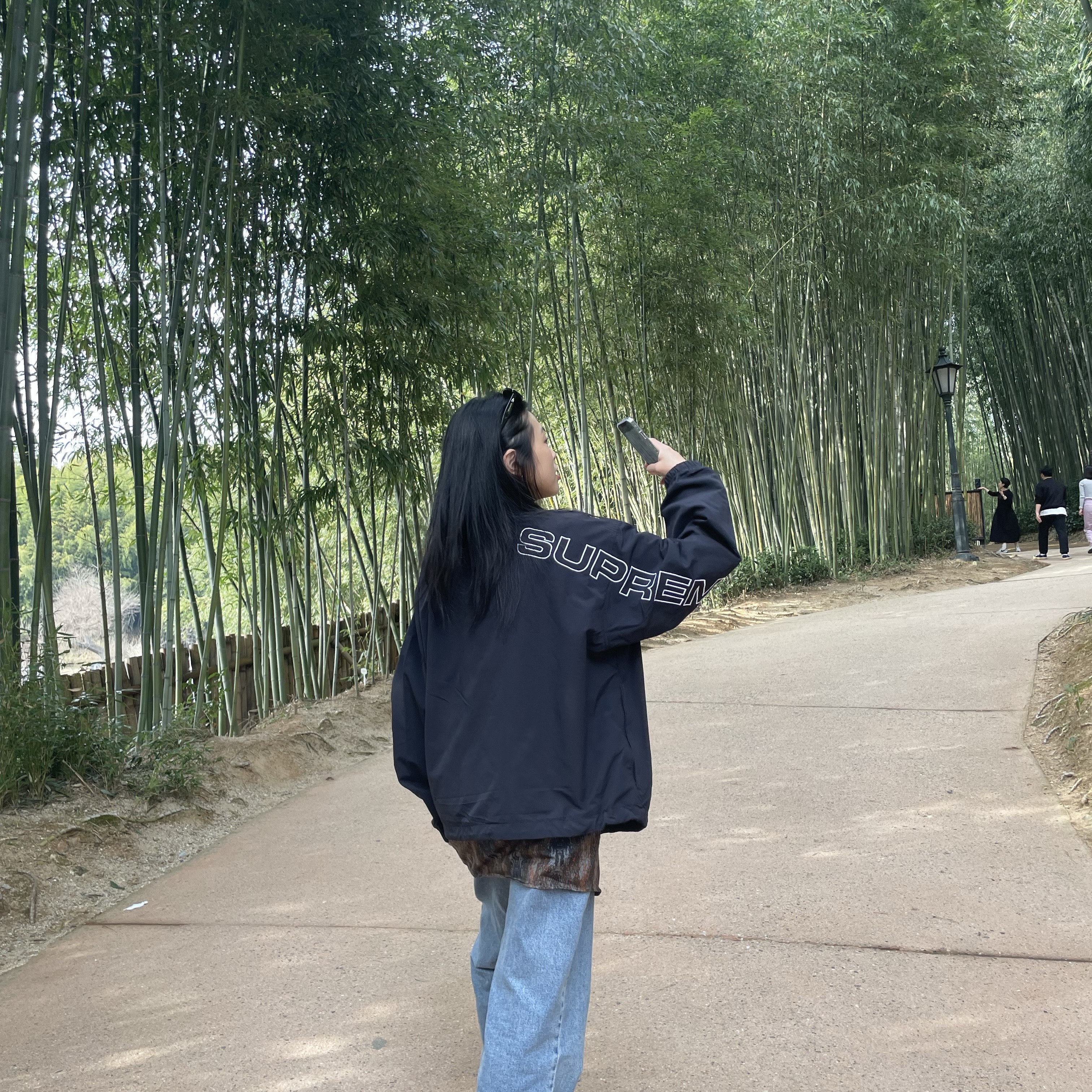 Supreme Spellout Embroidered Track Jacket Black - 23FW, Gentle Monster Sugar Buff 01 Black 착용 스타일 - 2