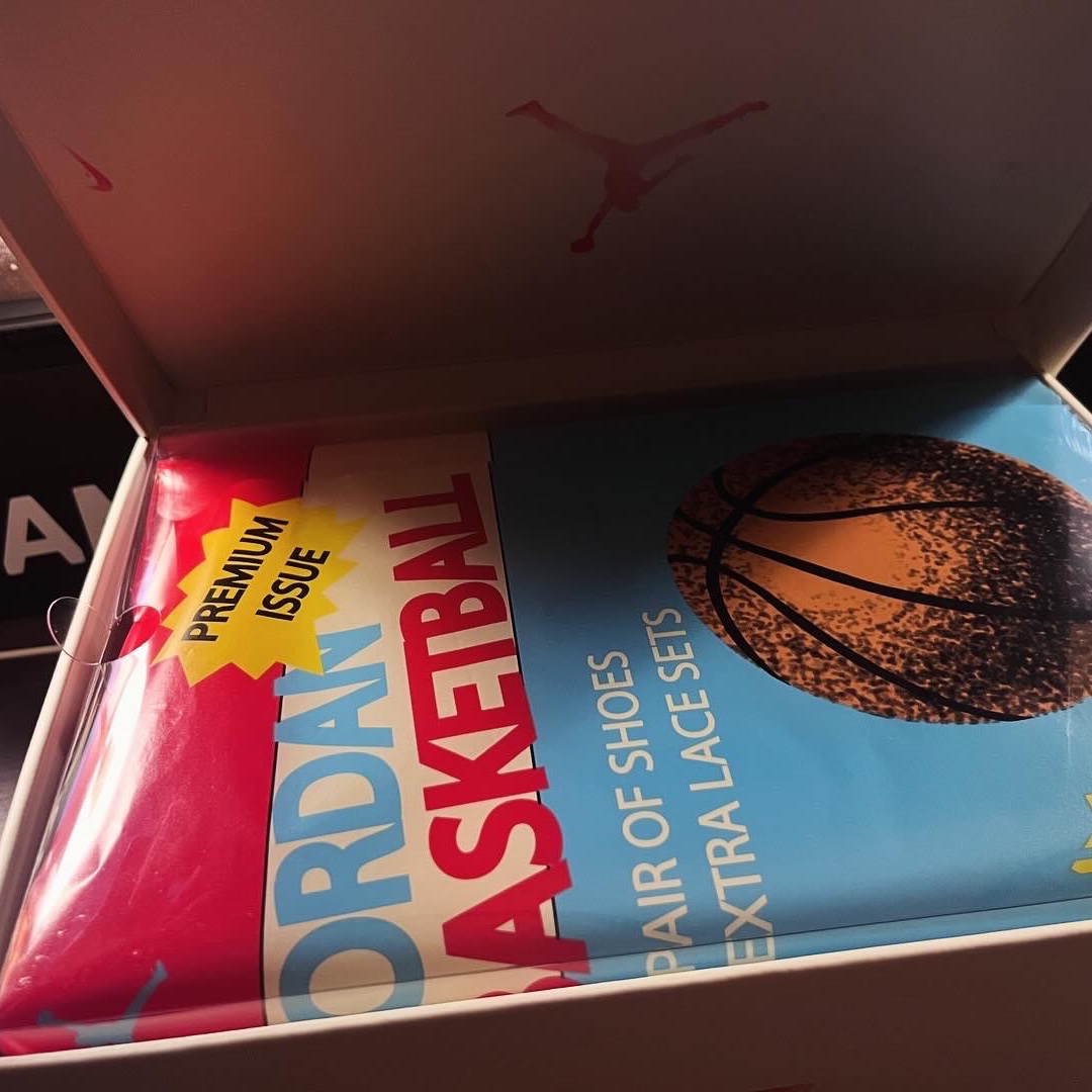 Jordan 1 x Trophy Room Retro Low OG SP Sail Varsity Red 착용 스타일 - 2