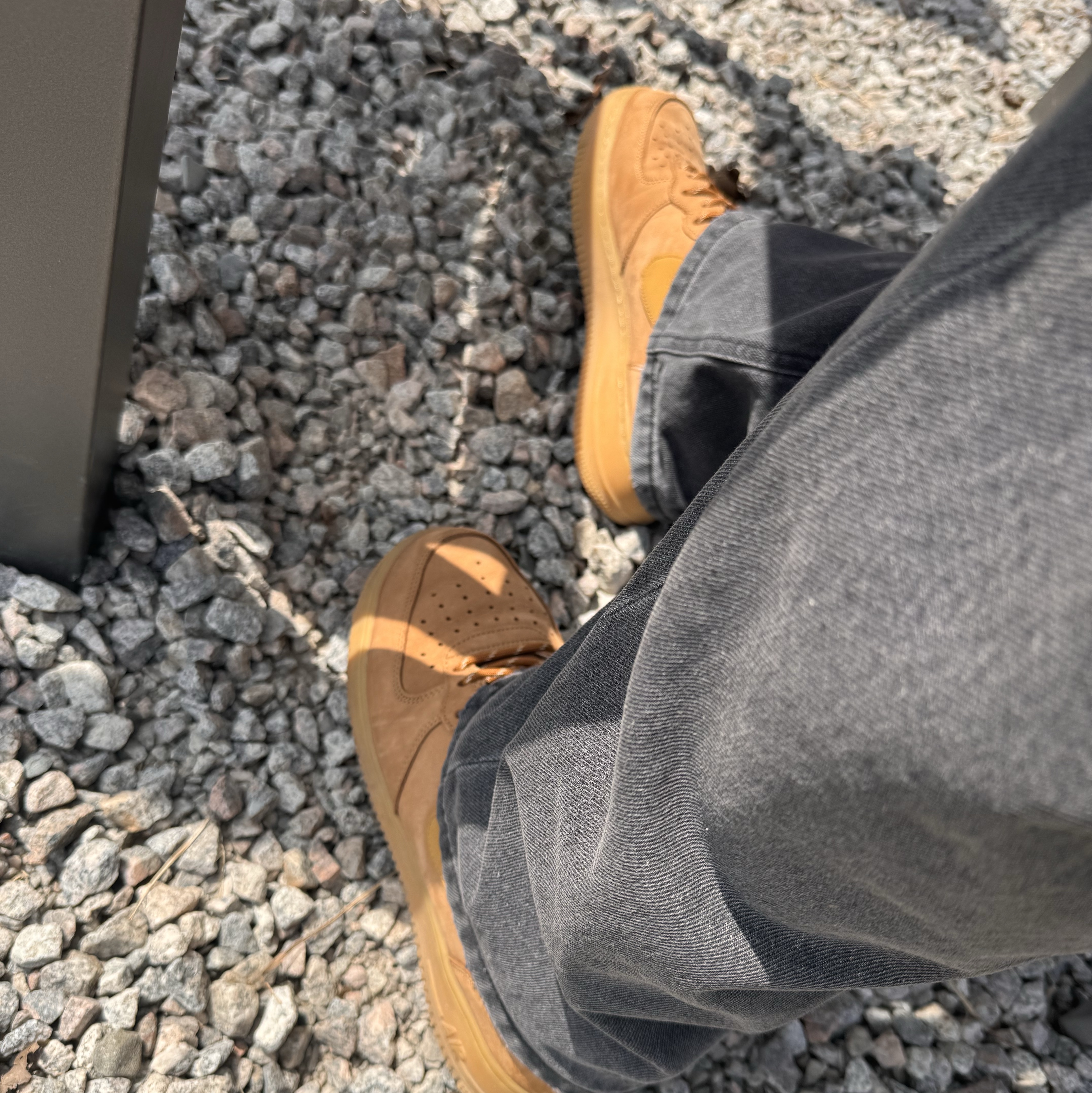 Nike Air Force 1 Mid '07 WB Flax 착용 스타일 - 2