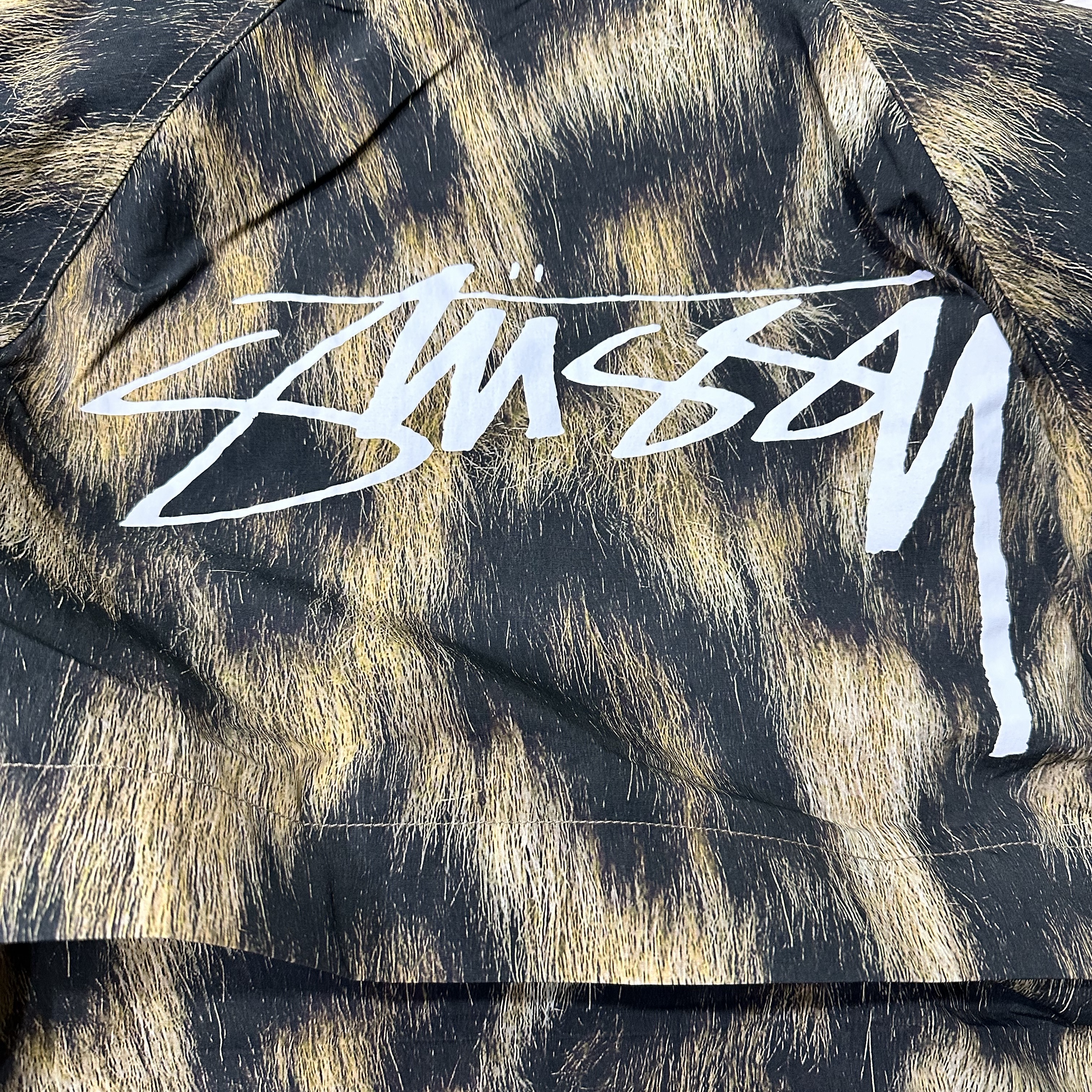 Stussy Fur Print Beach Shell Jacket Brown 착용 스타일