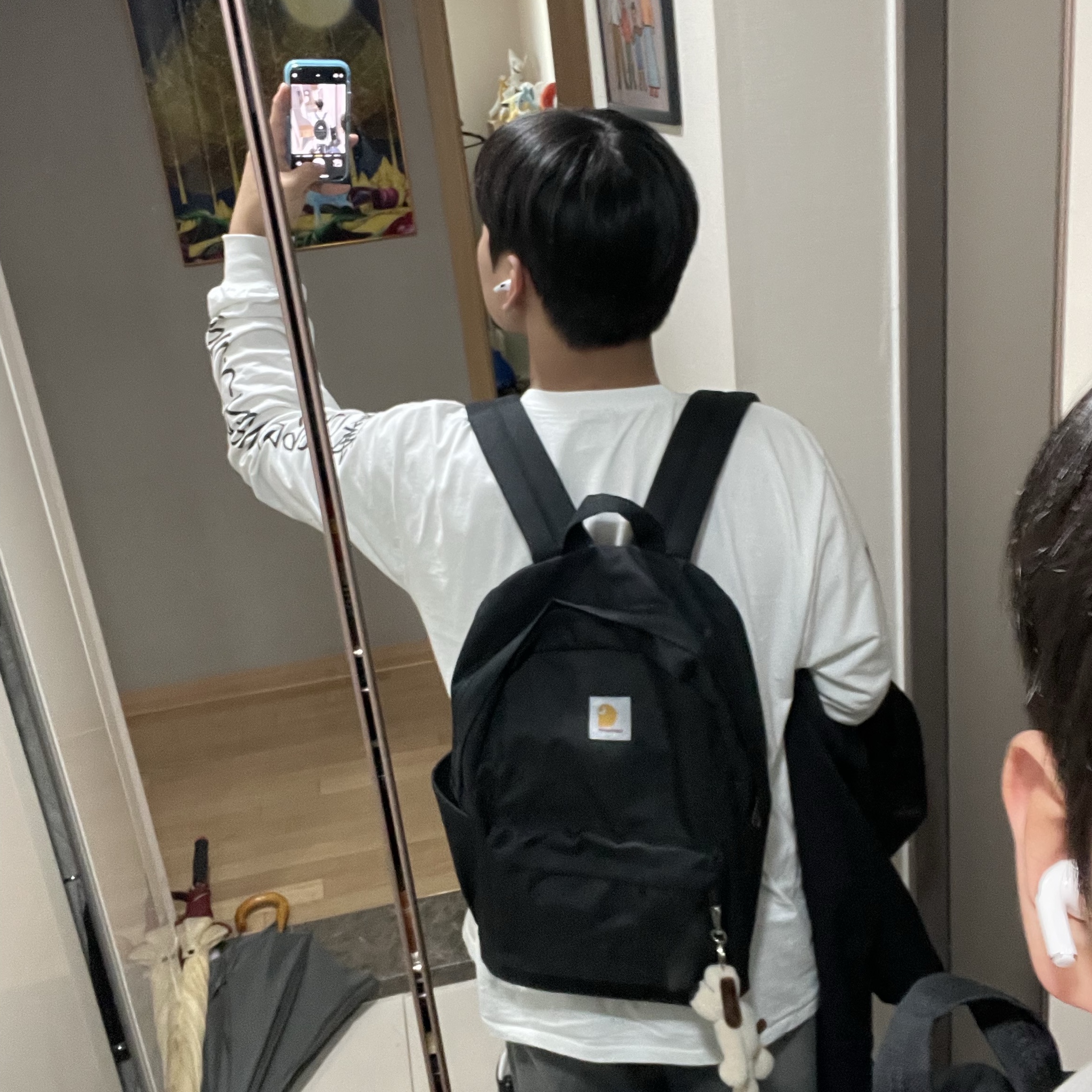 Carhartt Classic Laptop Backpack 21L Black 착용 스타일