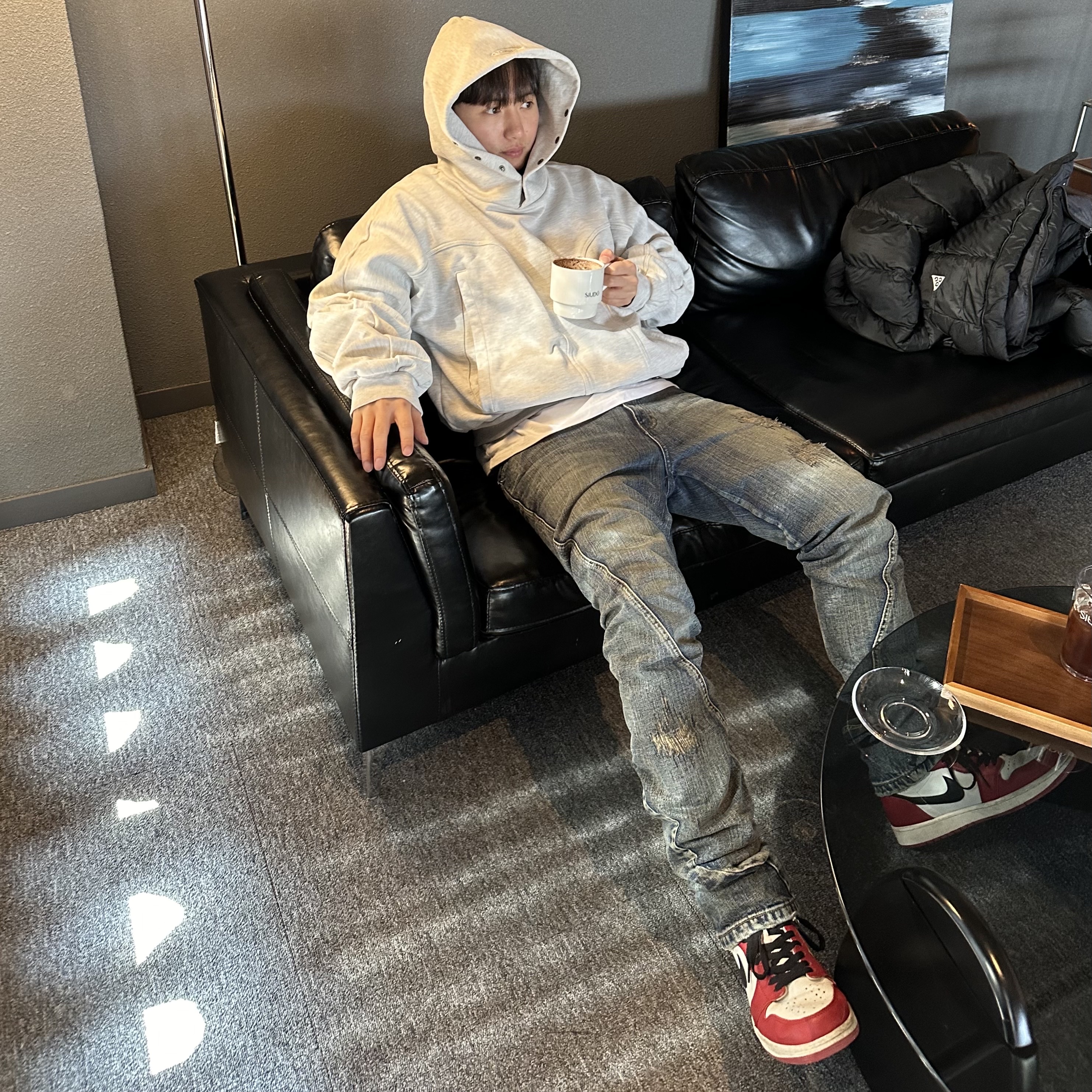 Jordan 1 Retro High OG Chicago 2022, Grailz Geometry Hoodie Heather Grey 착용 스타일
