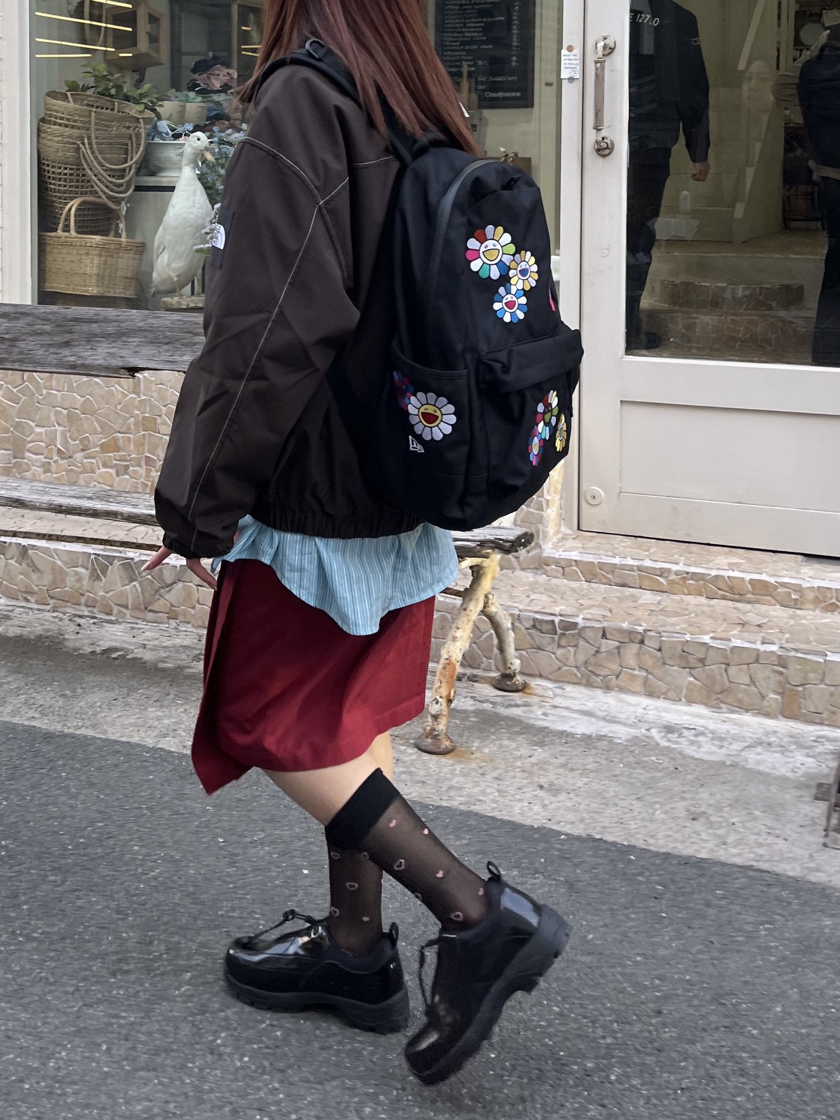 New Era x Murakami Takashi Flower Light Pack Black 착용 스타일 - 2