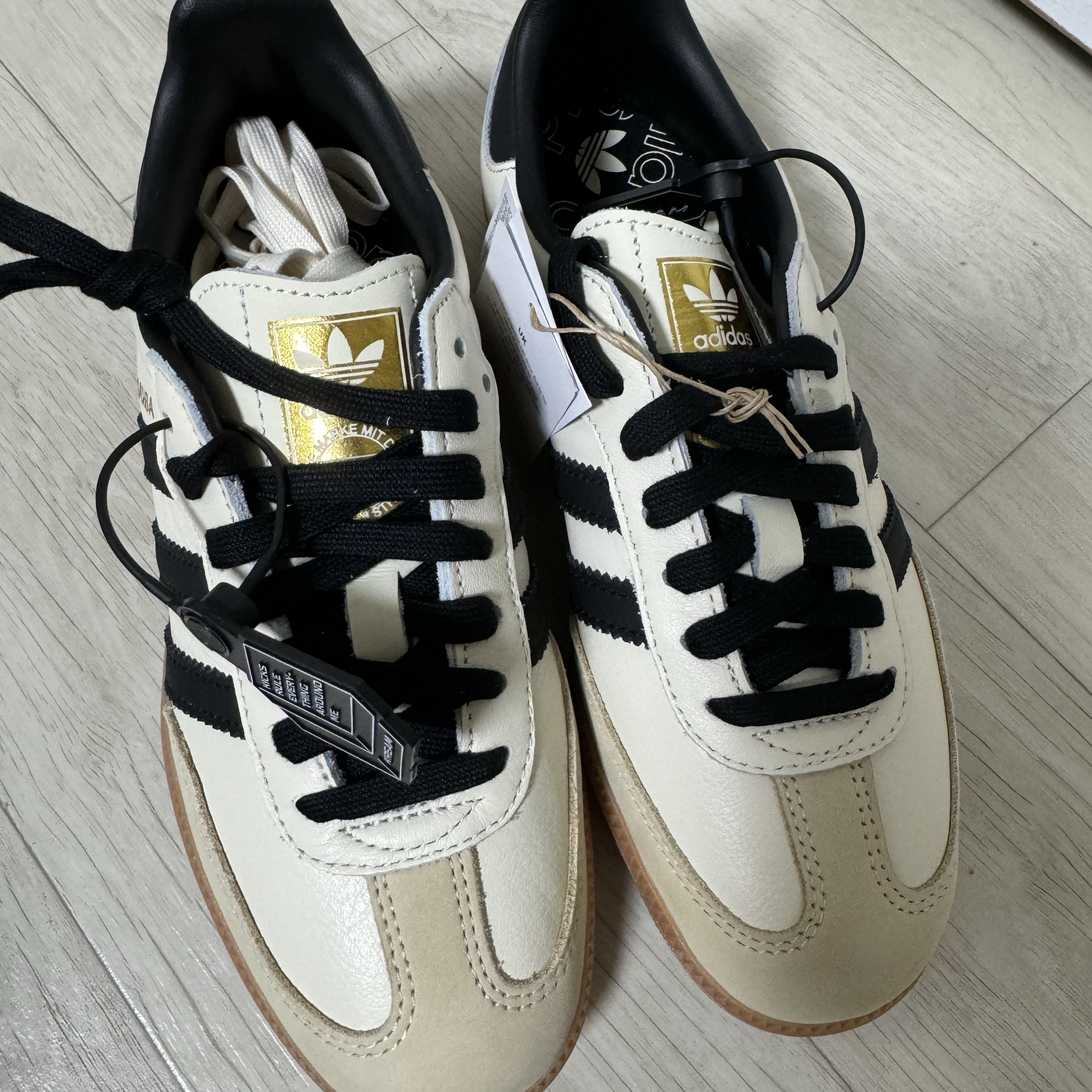(W) Adidas Samba OG Cream White Core Black 착용 스타일