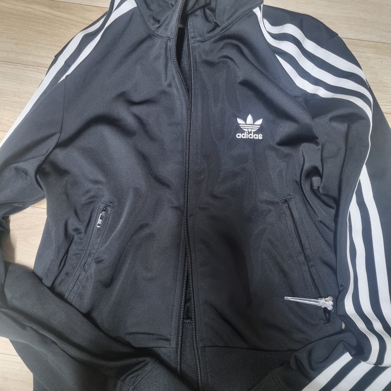 (W) Adidas Adicolor Classic Firebird Track Top Black - KR Sizing 착용 스타일