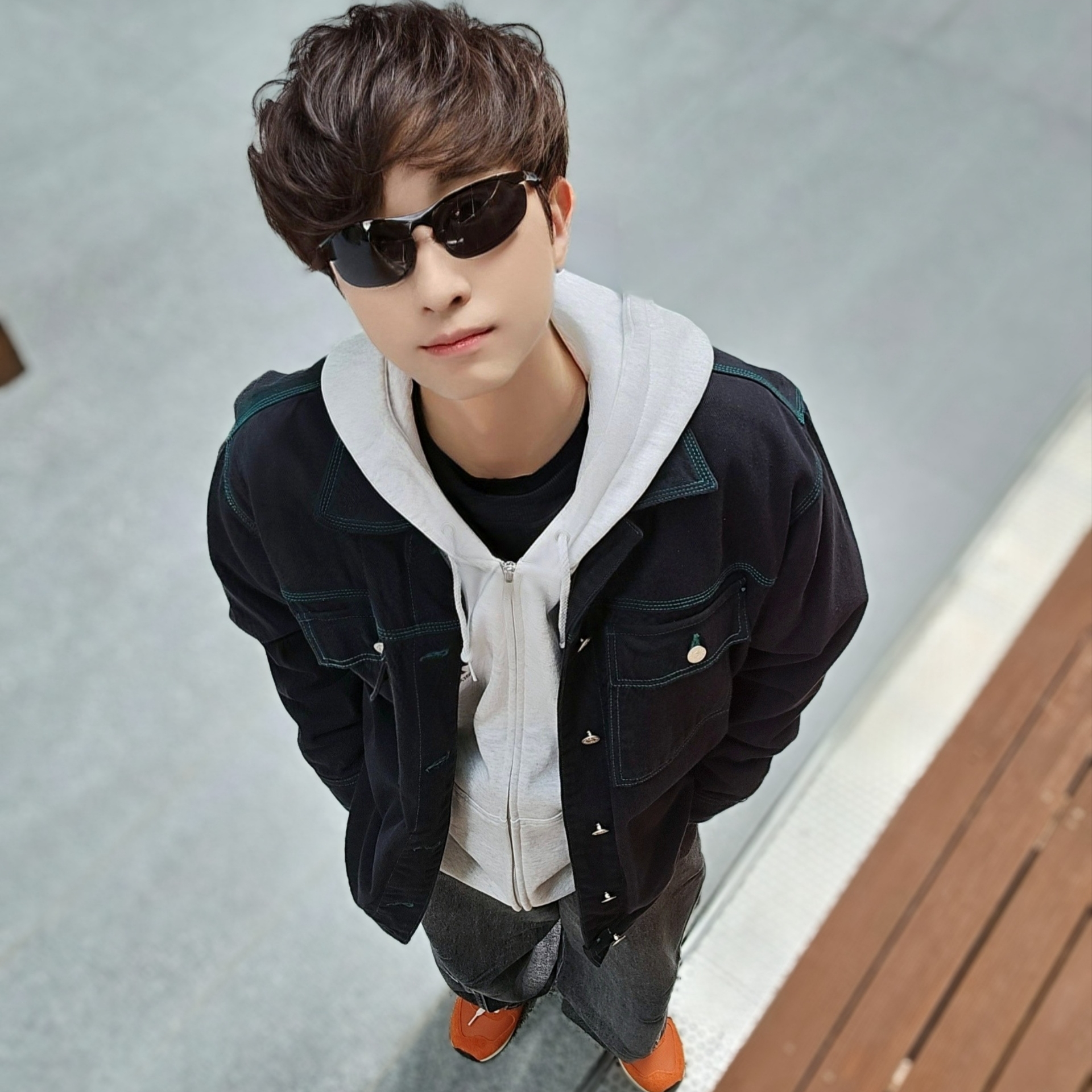 Stussy Stock DSM Ginza Zip Hoodie Ash Heather 2023, New Balance 574 Heritage Orange Burst White 착용 스타일 - 9