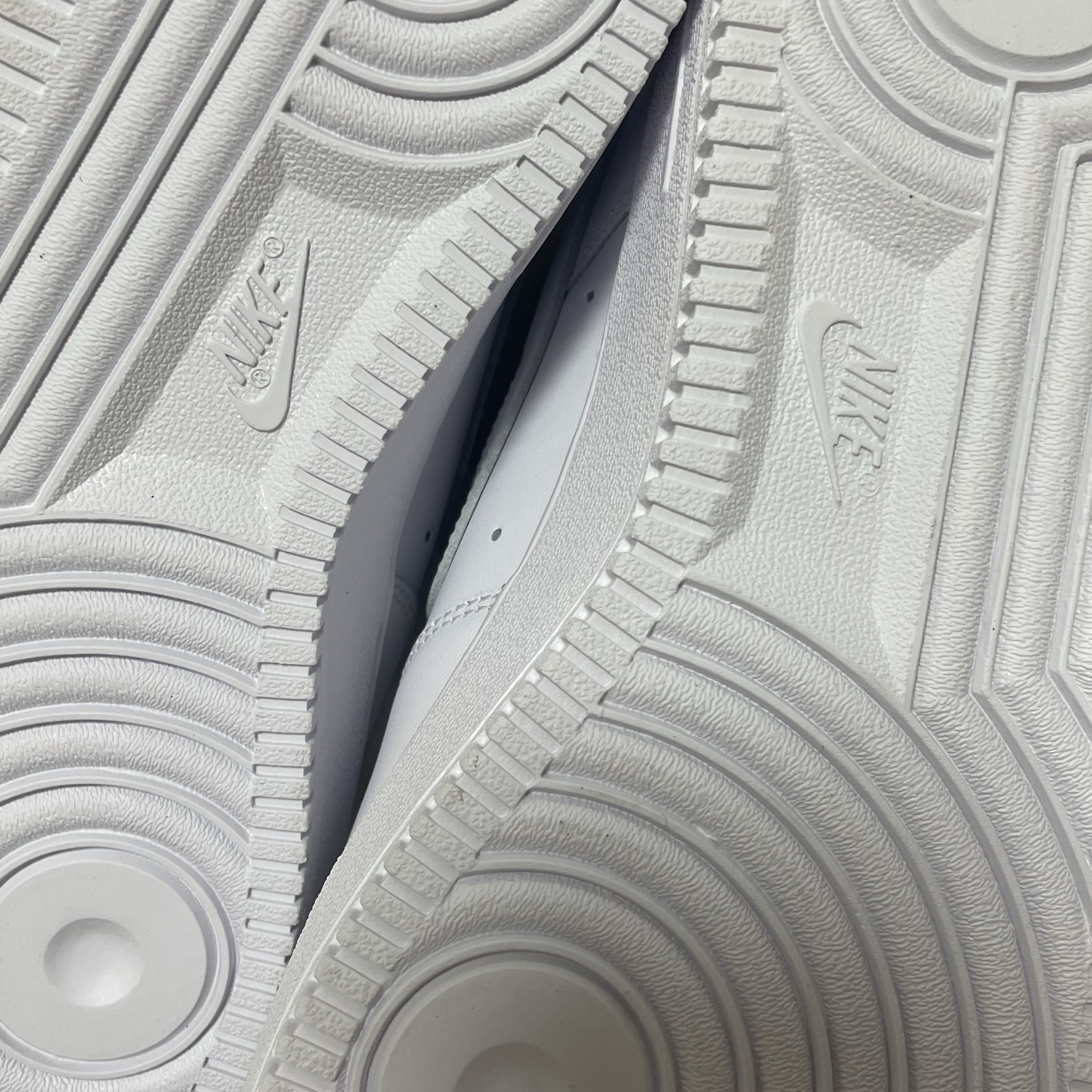 Nike Air Force 1 '07 Low White 착용 스타일 - 1