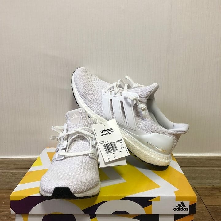 Adidas Ultraboost 4.0 Running White 착용 스타일 - 2
