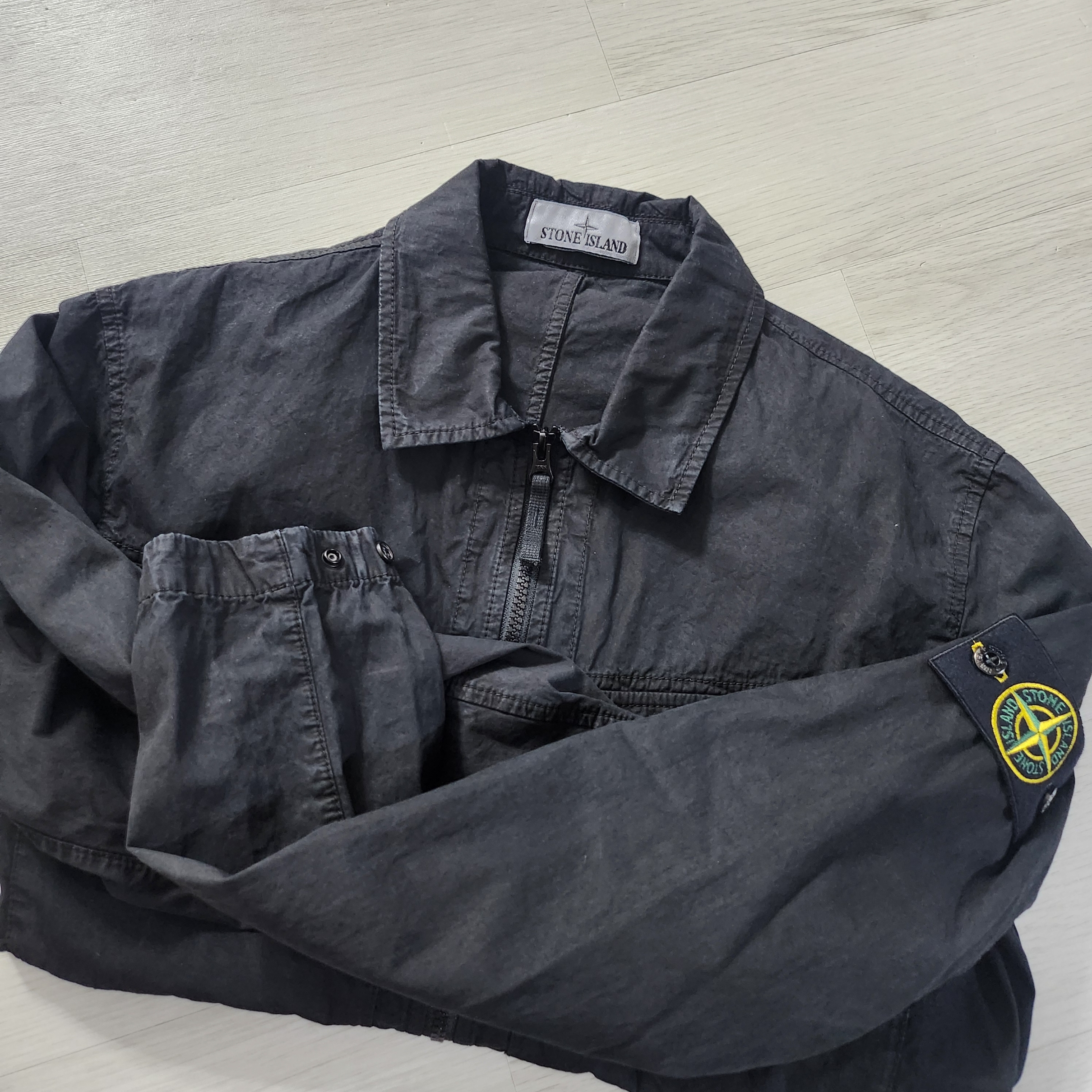 Stone Island 102WN Brushed Organic Cotton Overshirt Black - 23FW 착용 스타일
