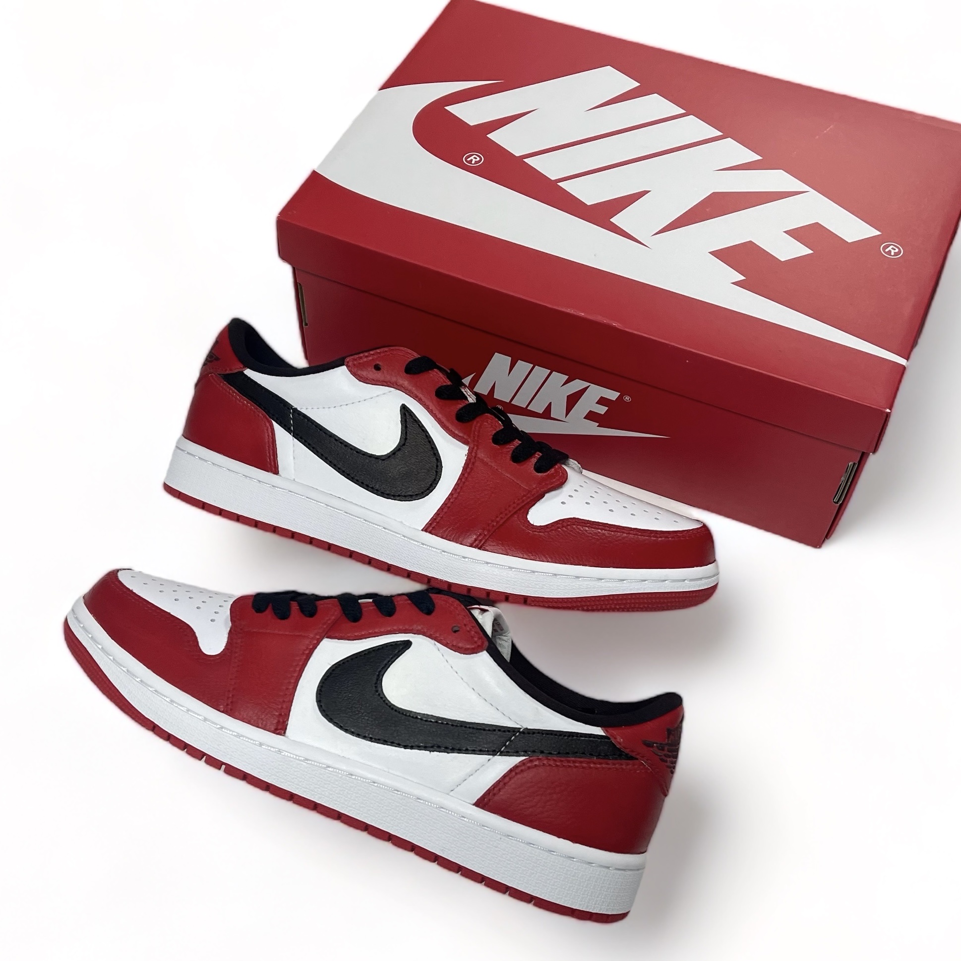 Jordan 1 Retro Low OG University Red 착용 스타일 - 2