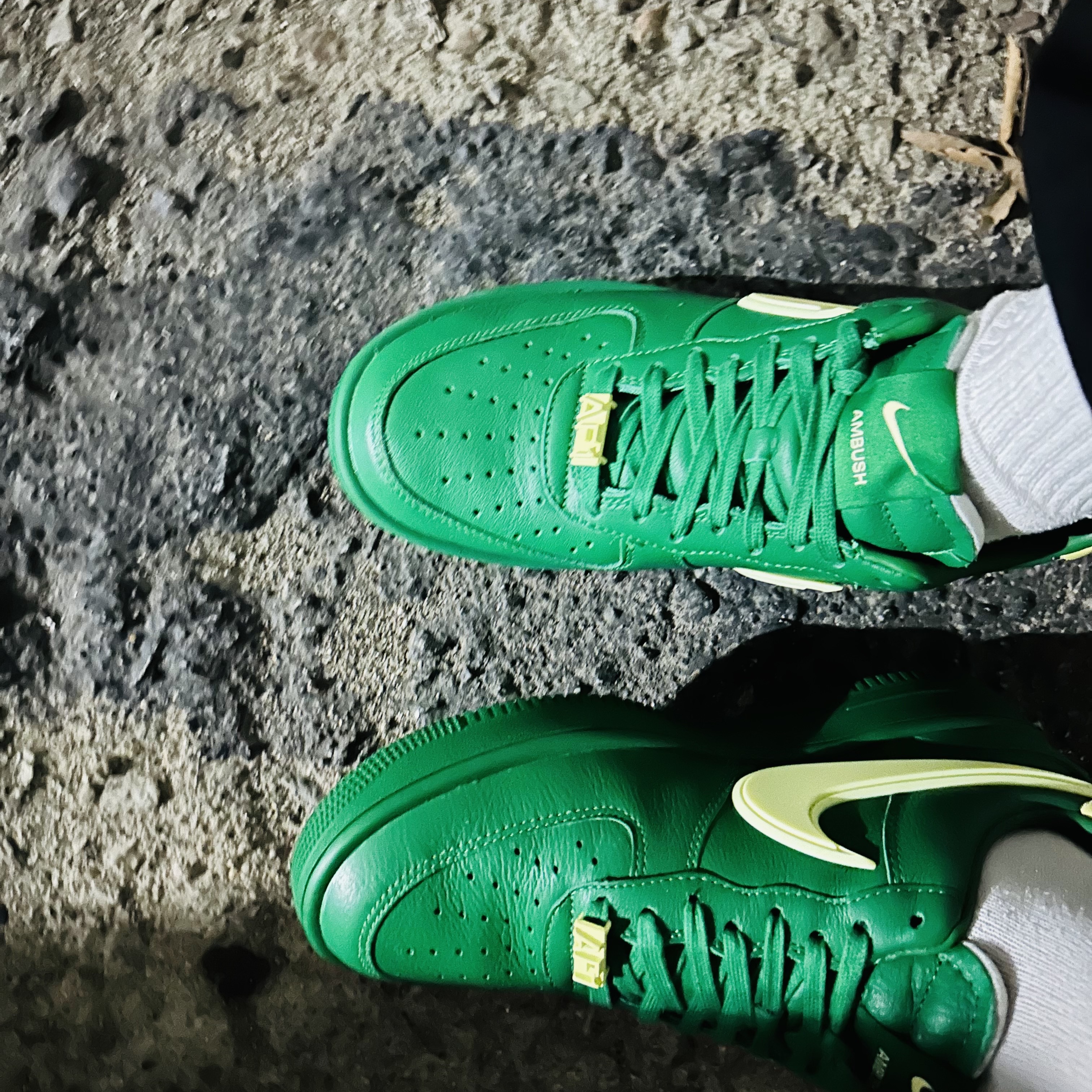 Nike x Ambush Air Force 1 Low SP Pine Green and Citron 착용 스타일