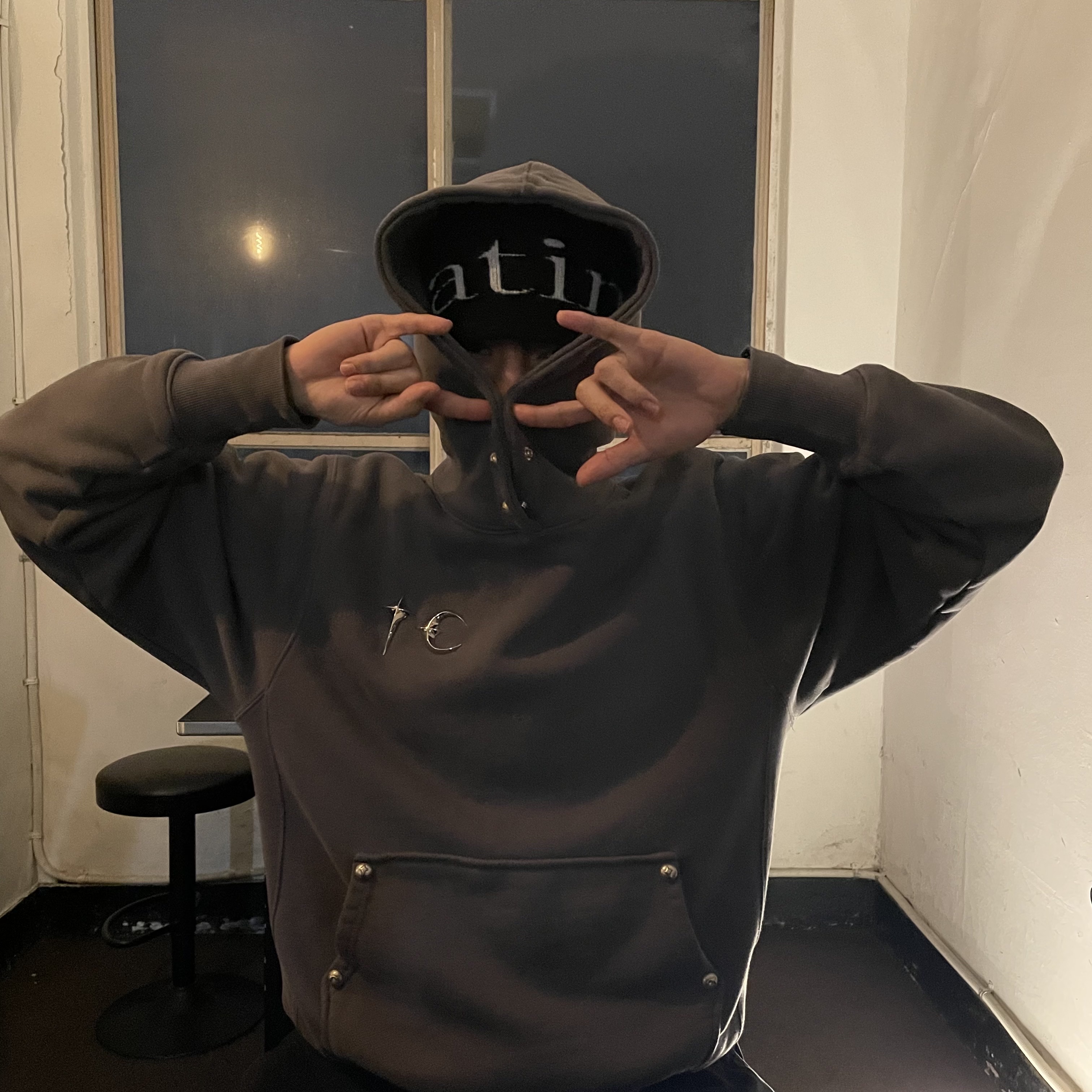 Matin Kim Logo Jacquard Short Beanie Black, Thug Club Armor Hoodie Gray 착용 스타일