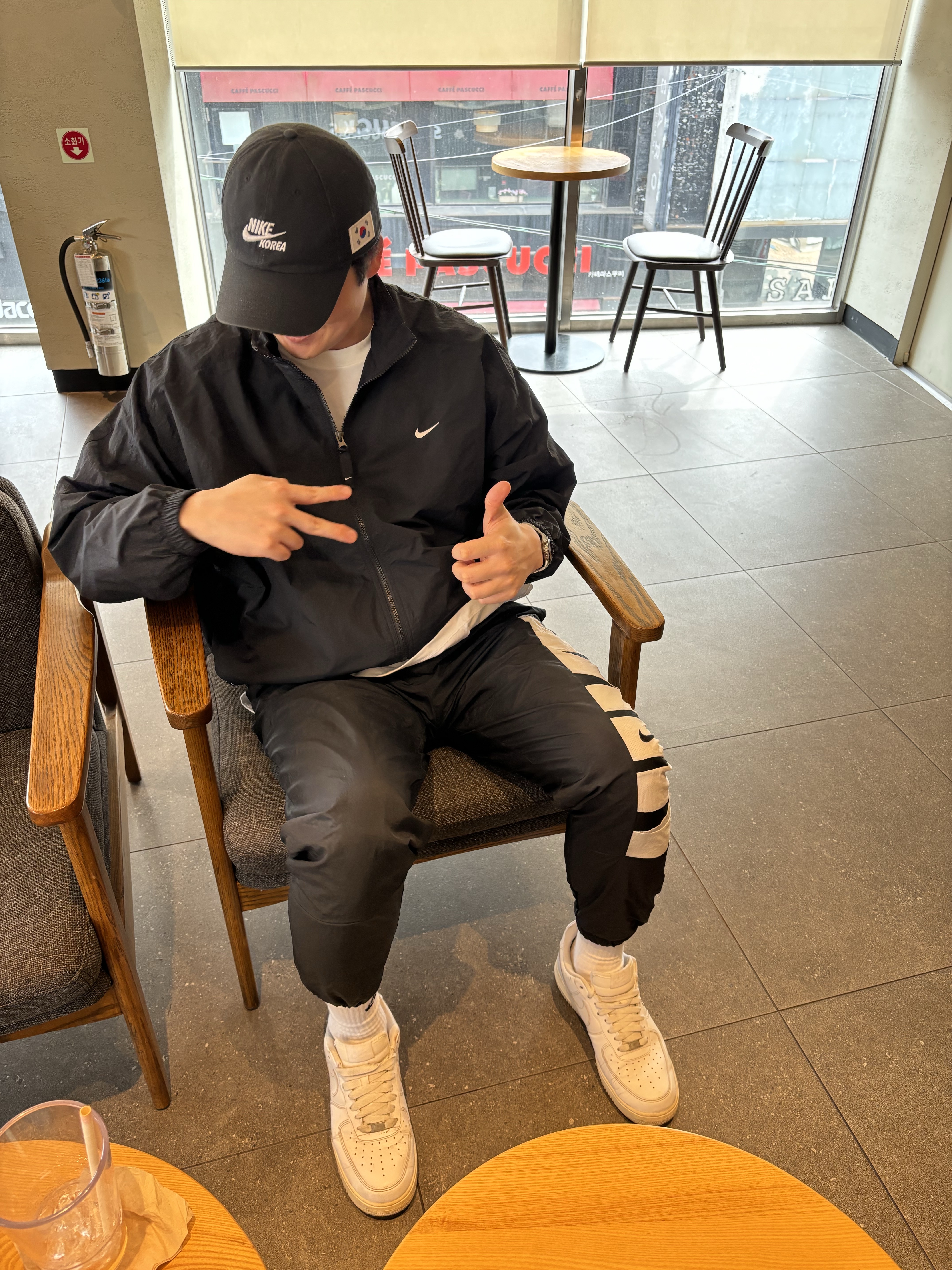 Nike NRG Solo Swoosh Woven Track Jacket Black - Asia, Nike Starting Five Pants Black - Asia 착용 스타일