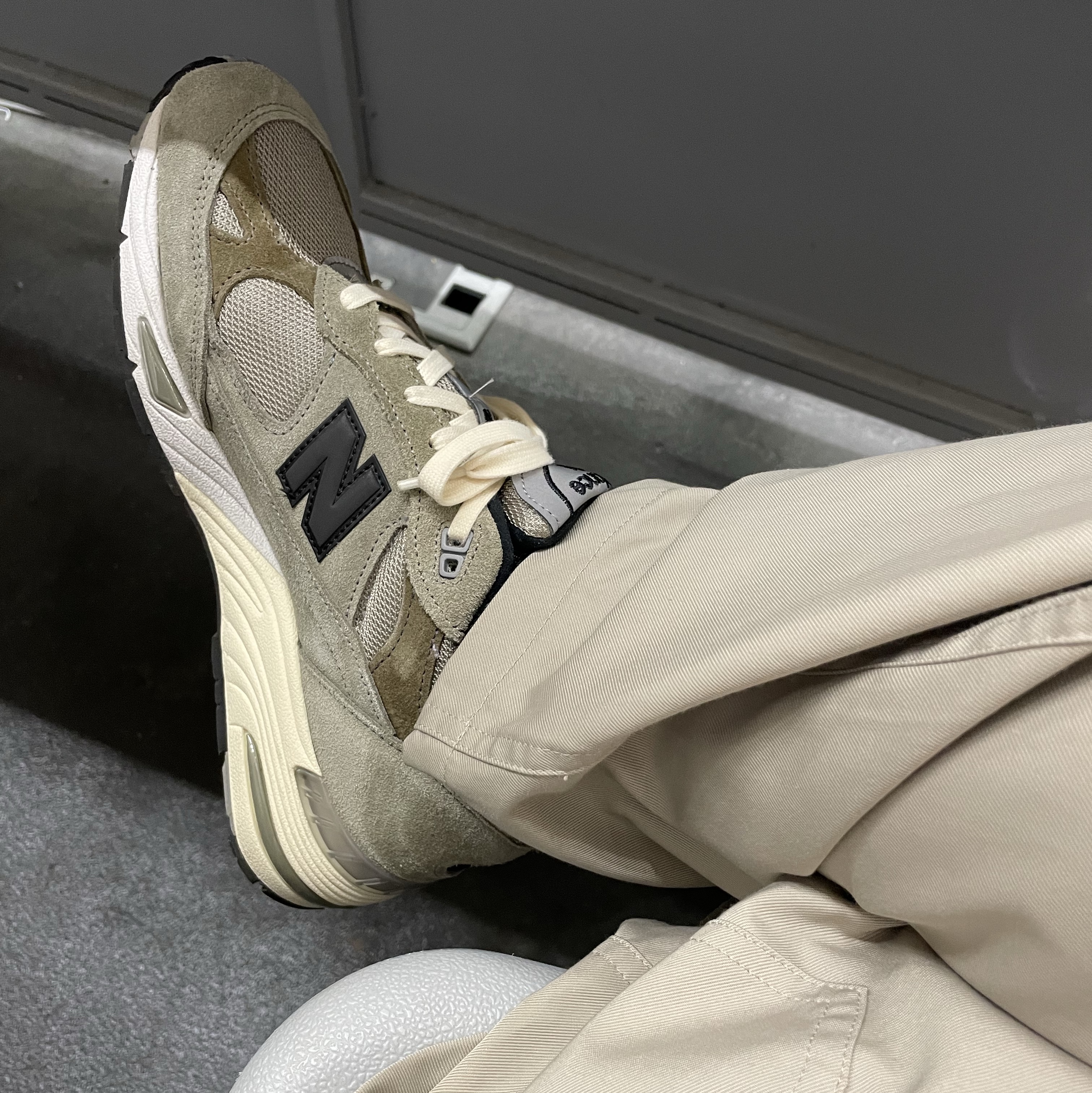 New Balance x JJJJound 991 Made in UK Grey 착용 스타일