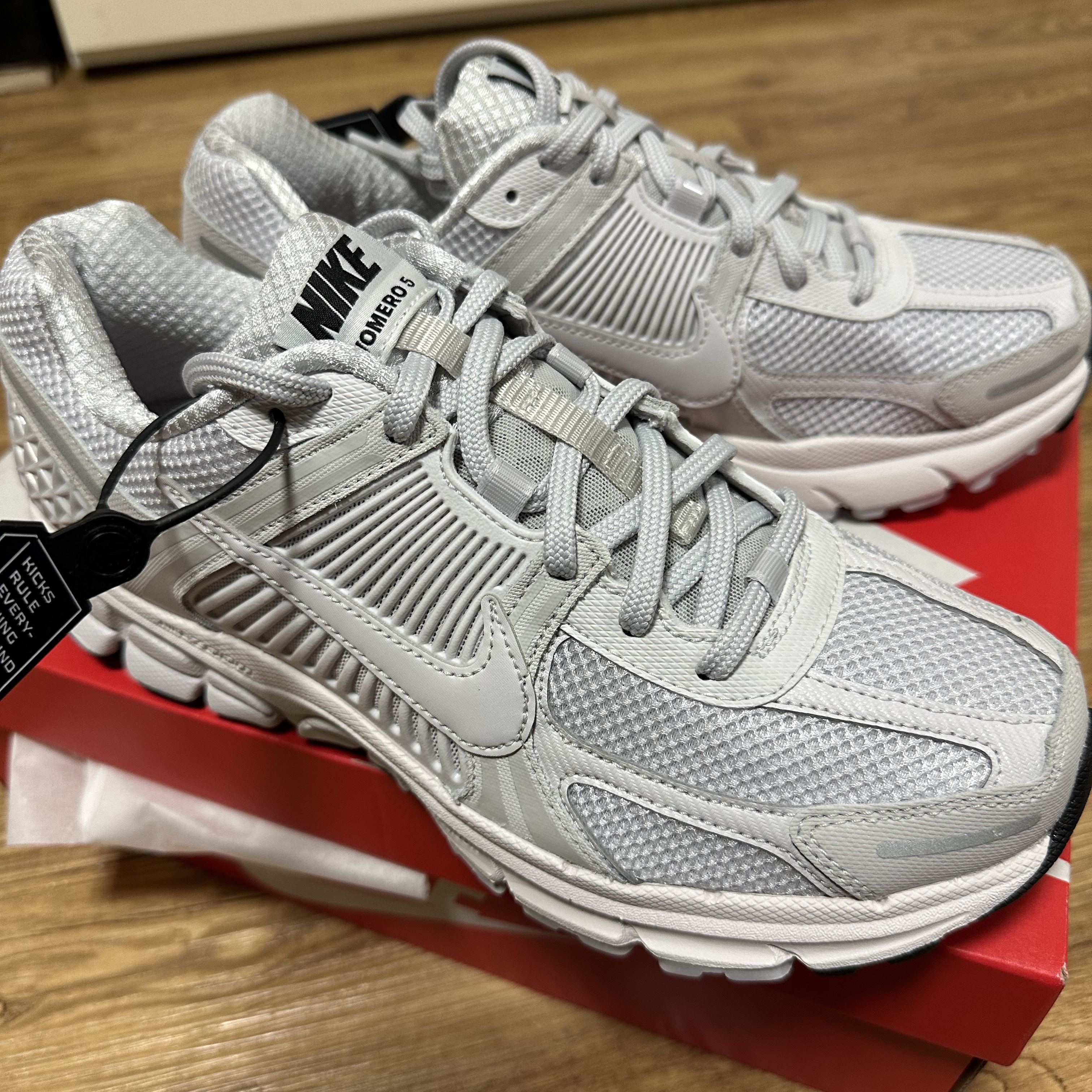 Nike Zoom Vomero 5 SP Vast Grey 2023 착용 스타일 - 1