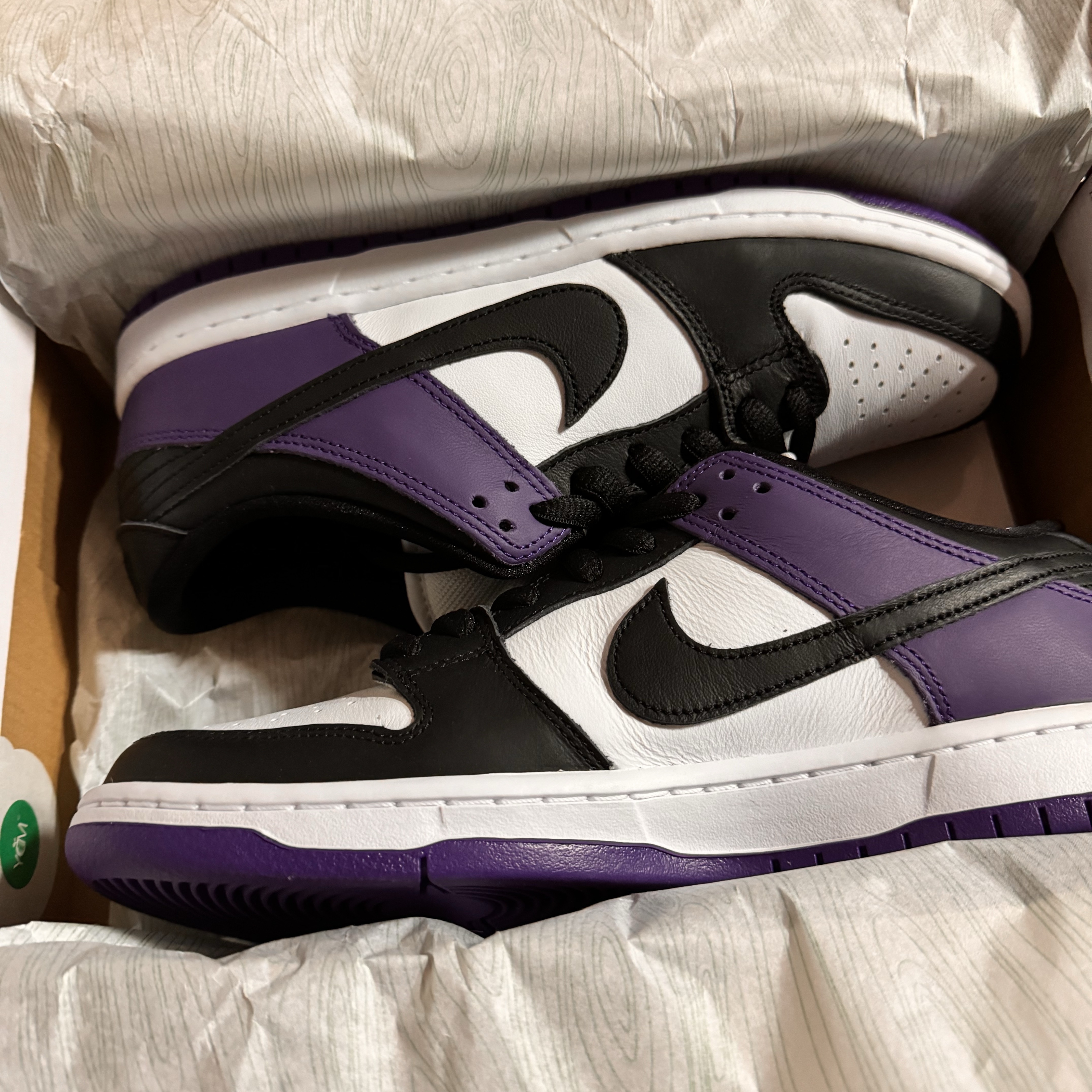 Nike SB Dunk Low Pro Court Purple 착용 스타일