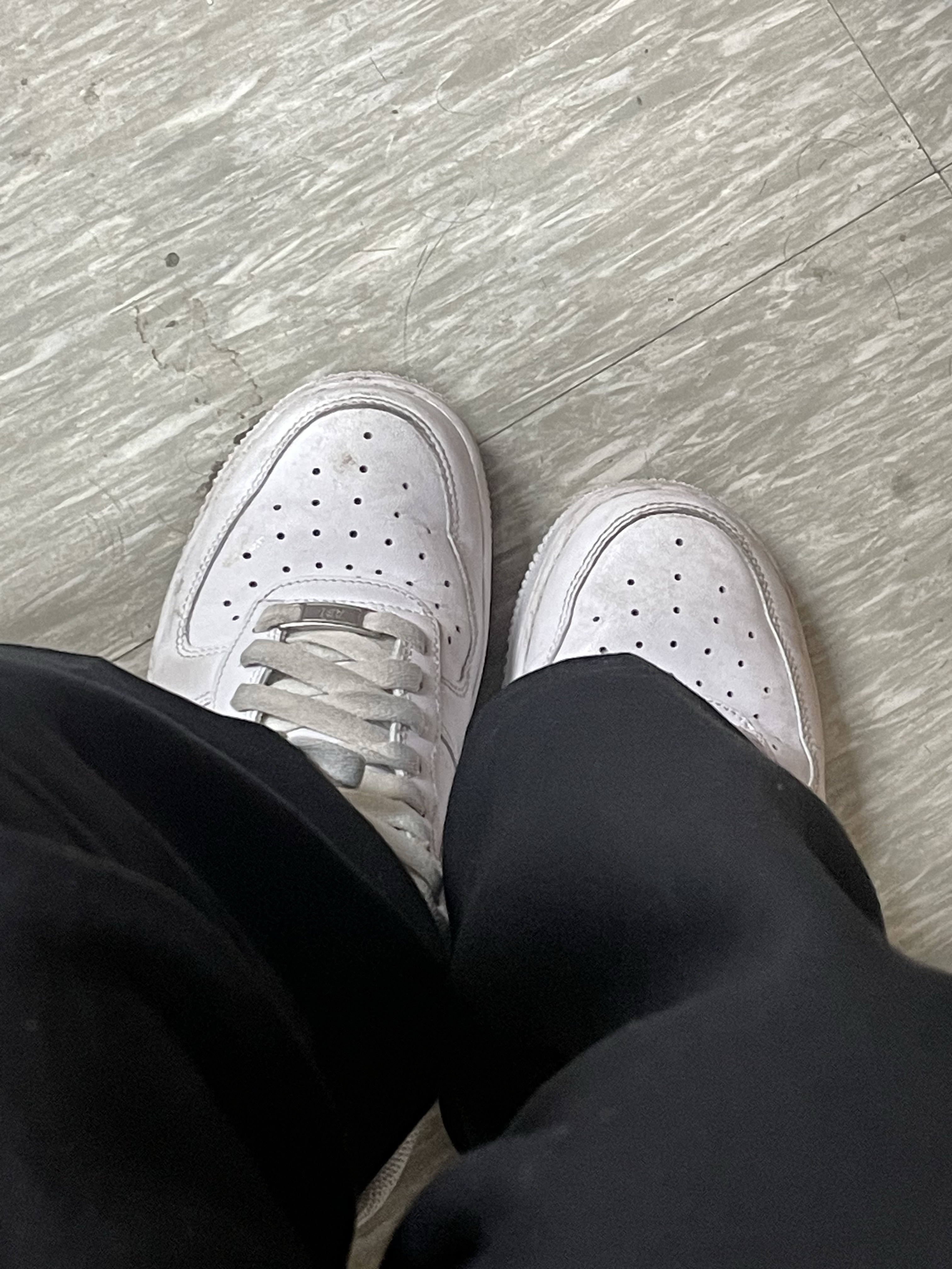 Nike Air Force 1 '07 Low White 착용 스타일