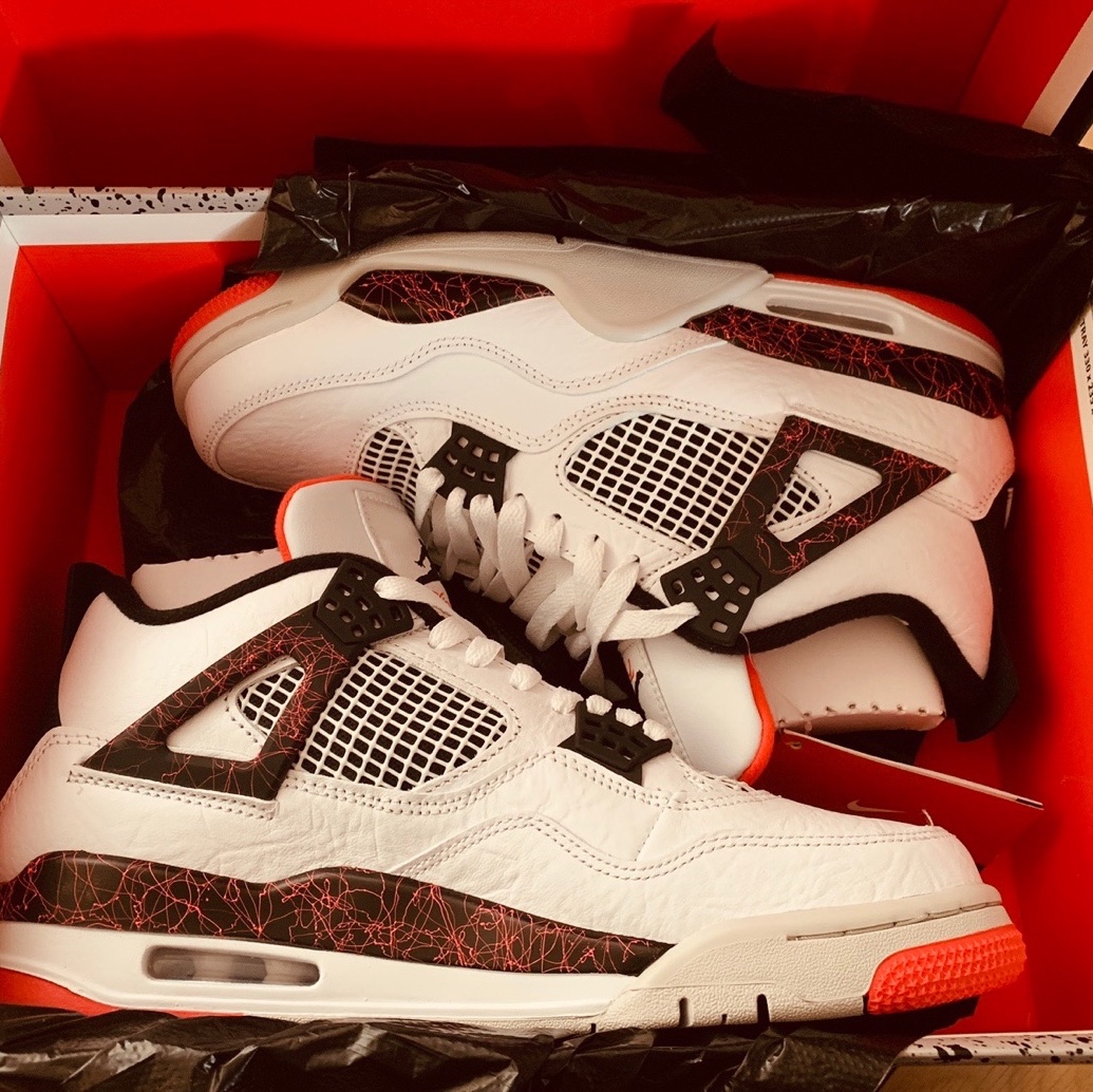 Jordan 4 Retro Flight Nostalgia 착용 스타일