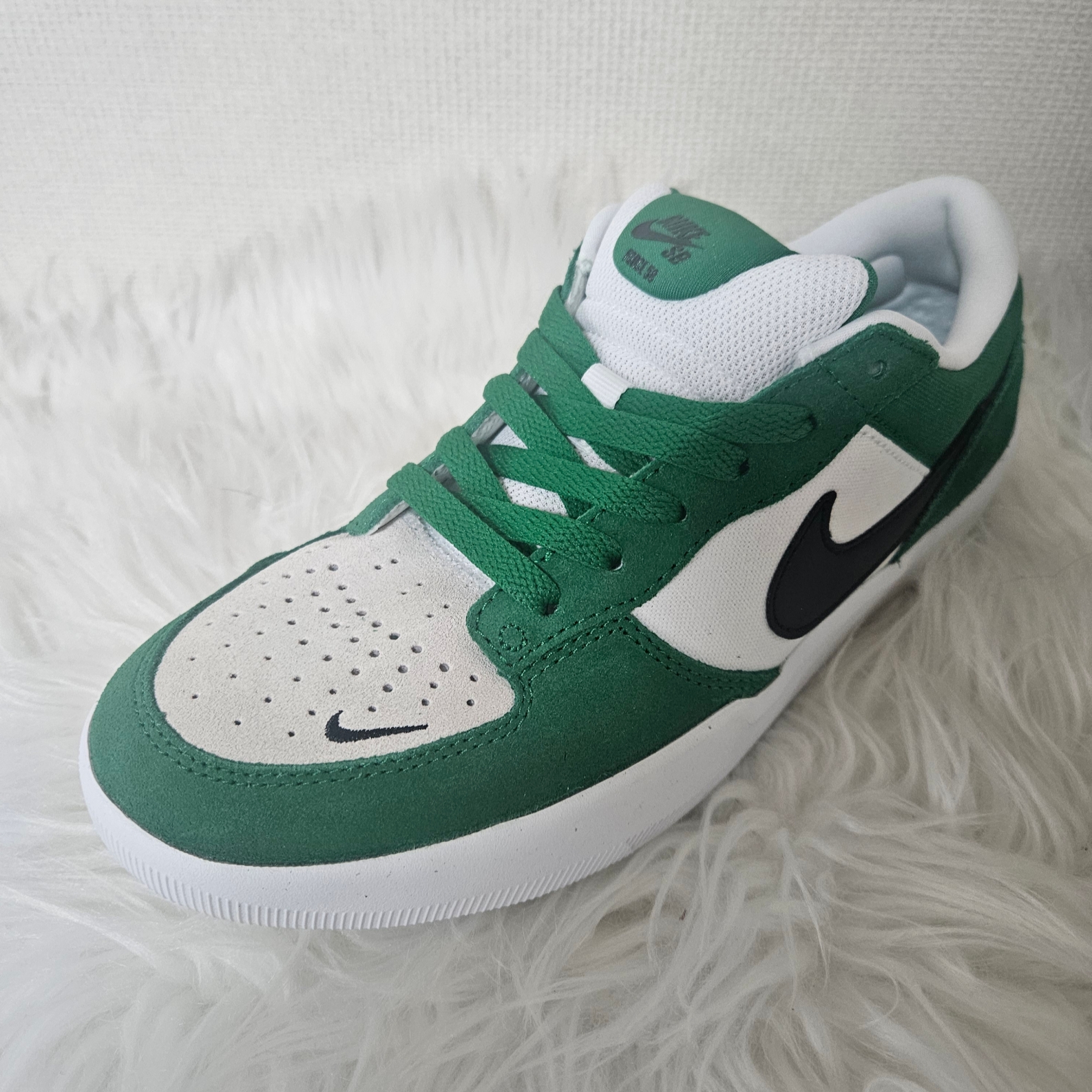 Nike SB Force 58 Pine Green Black 착용 스타일