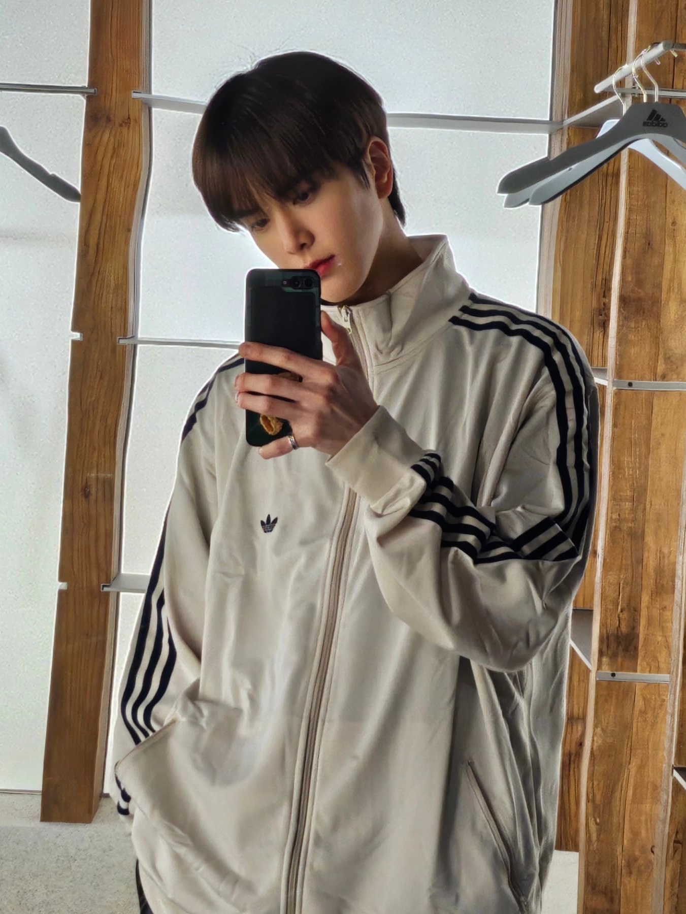 Adidas Originals Beckenbauer Track Top Bliss - KR Sizing 착용 스타일 - 3