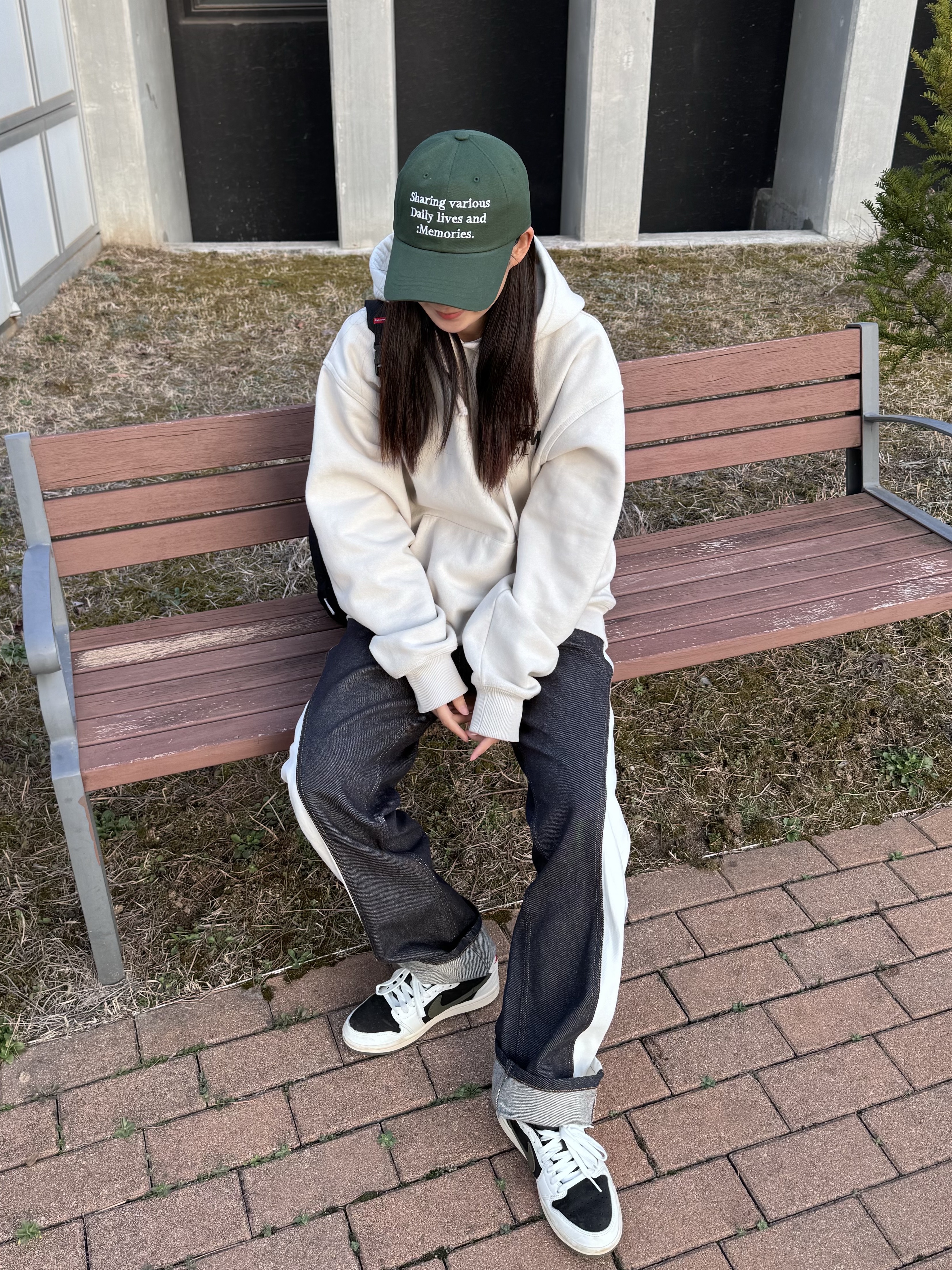(W) Jordan 1 x Travis Scott Retro Low OG SP Medium Olive, Stussy Stock Seoul Hood Smoke 2022 착용 스타일