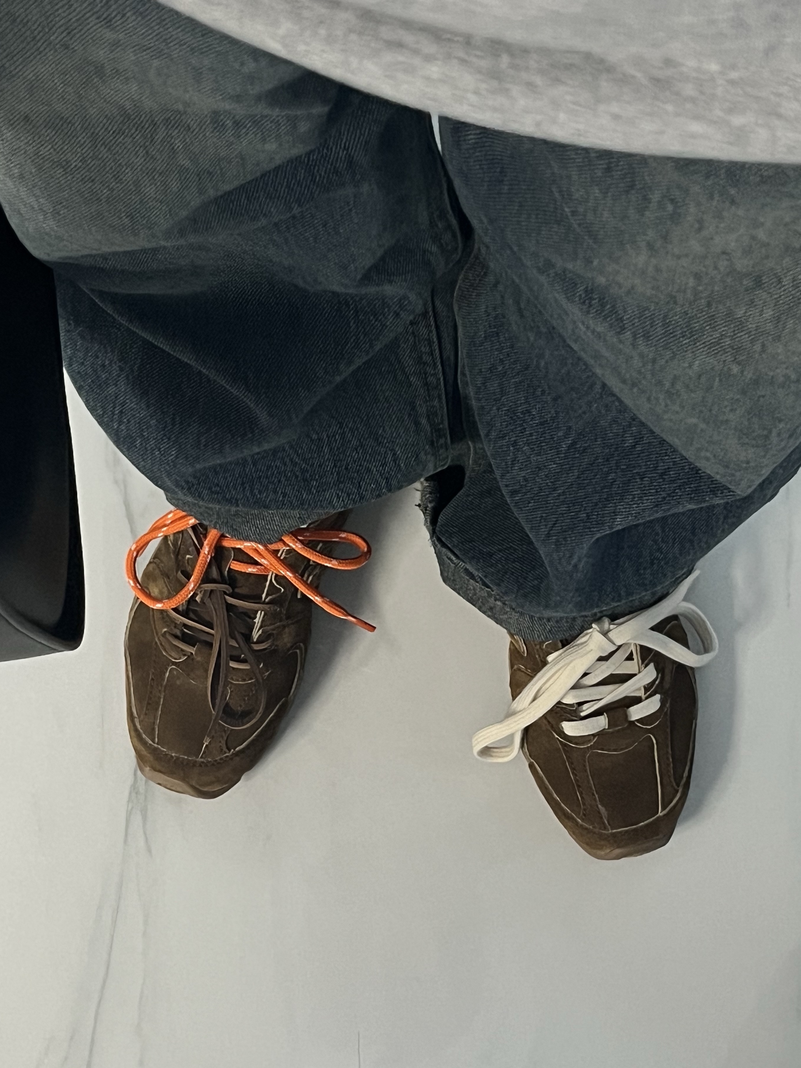 (W) New Balance x Miu Miu 530 Suede Mesh Sneakers Cinnamon, The Row Half Moon Bag in Smooth Calfskin Leather Black 착용 스타일 - 2