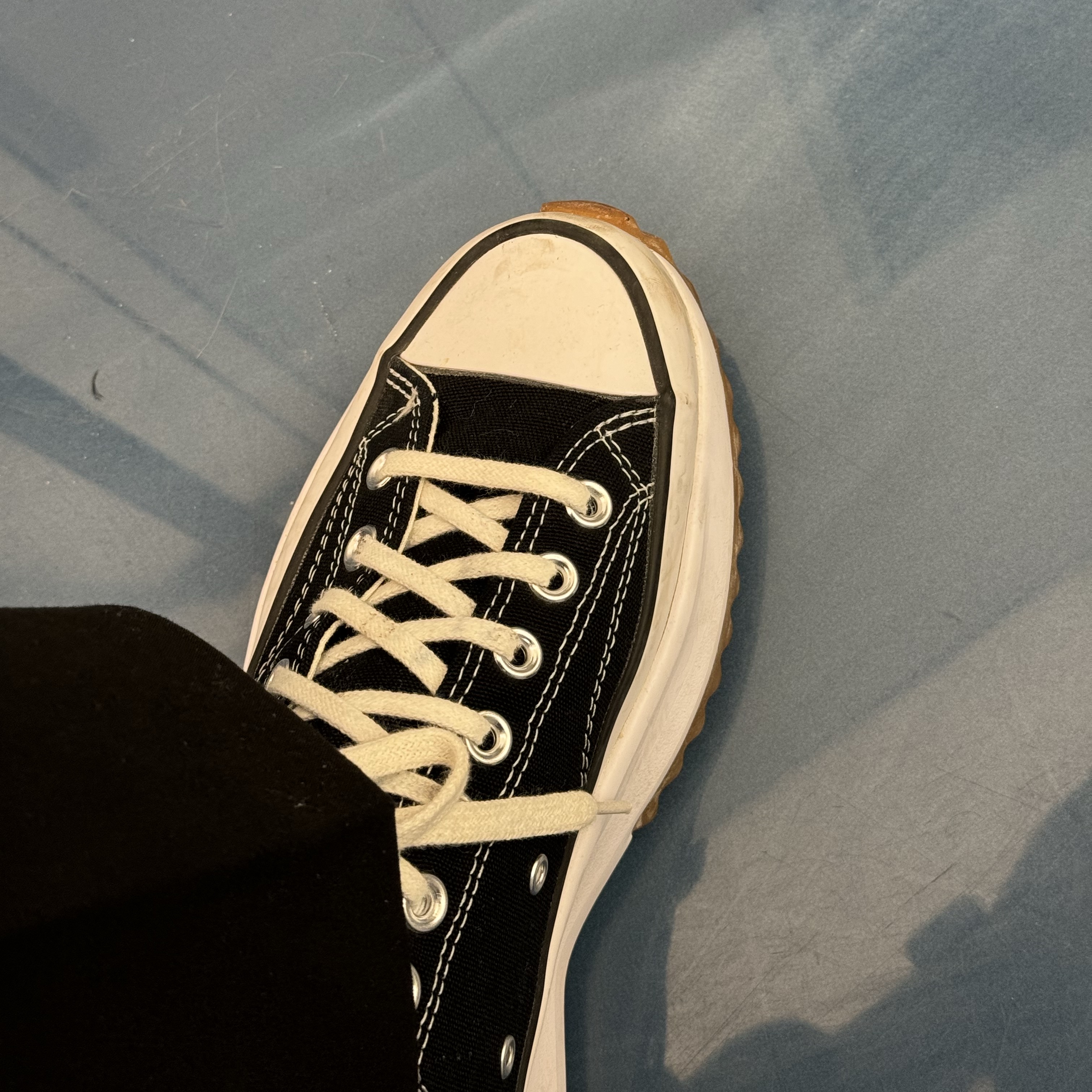 Converse Run Star Hike Low Black 착용 스타일